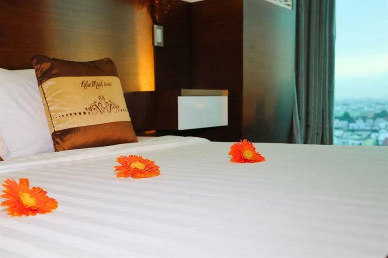 Adina Hotel 3*