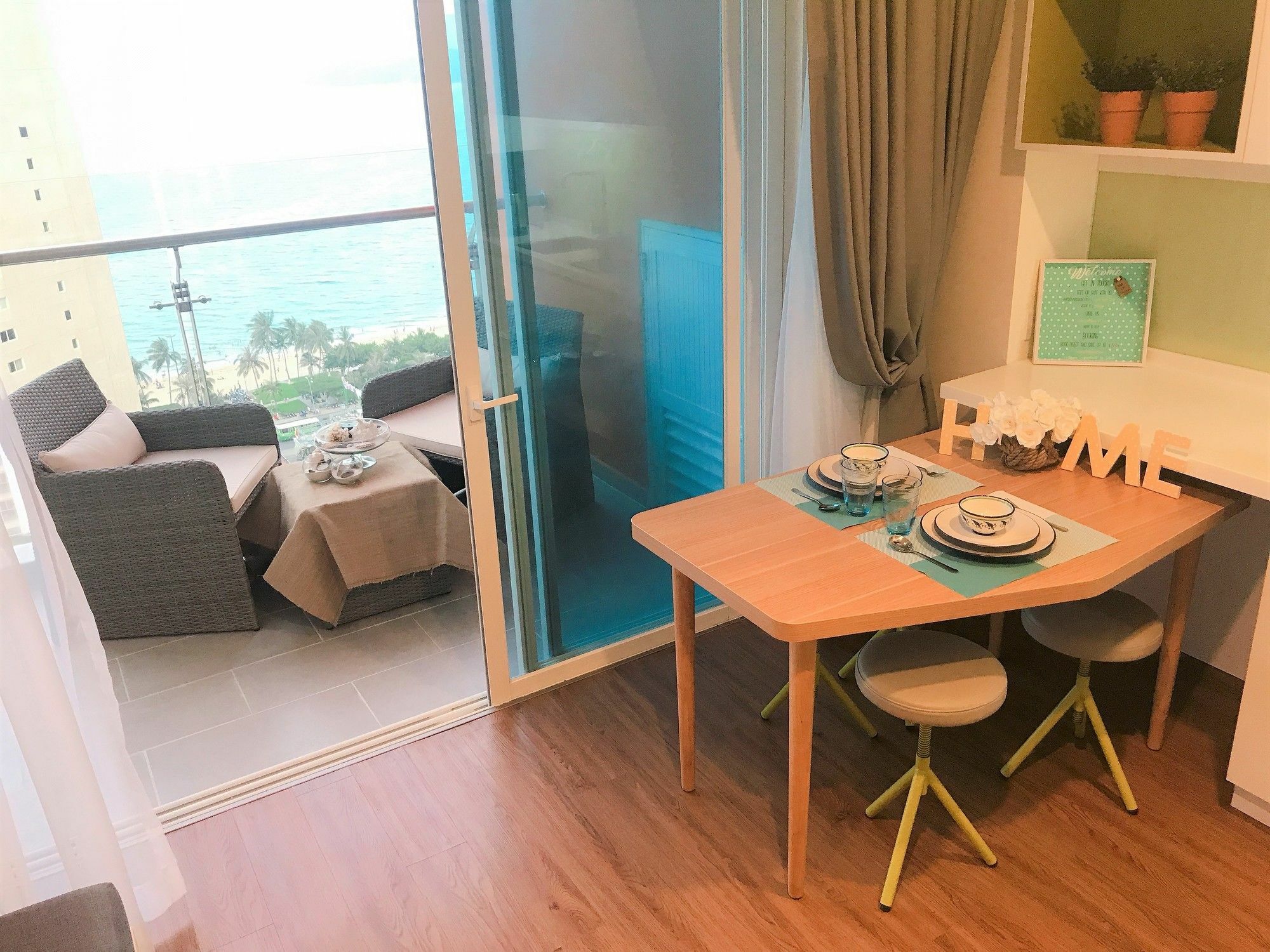 Sea View By Vievid