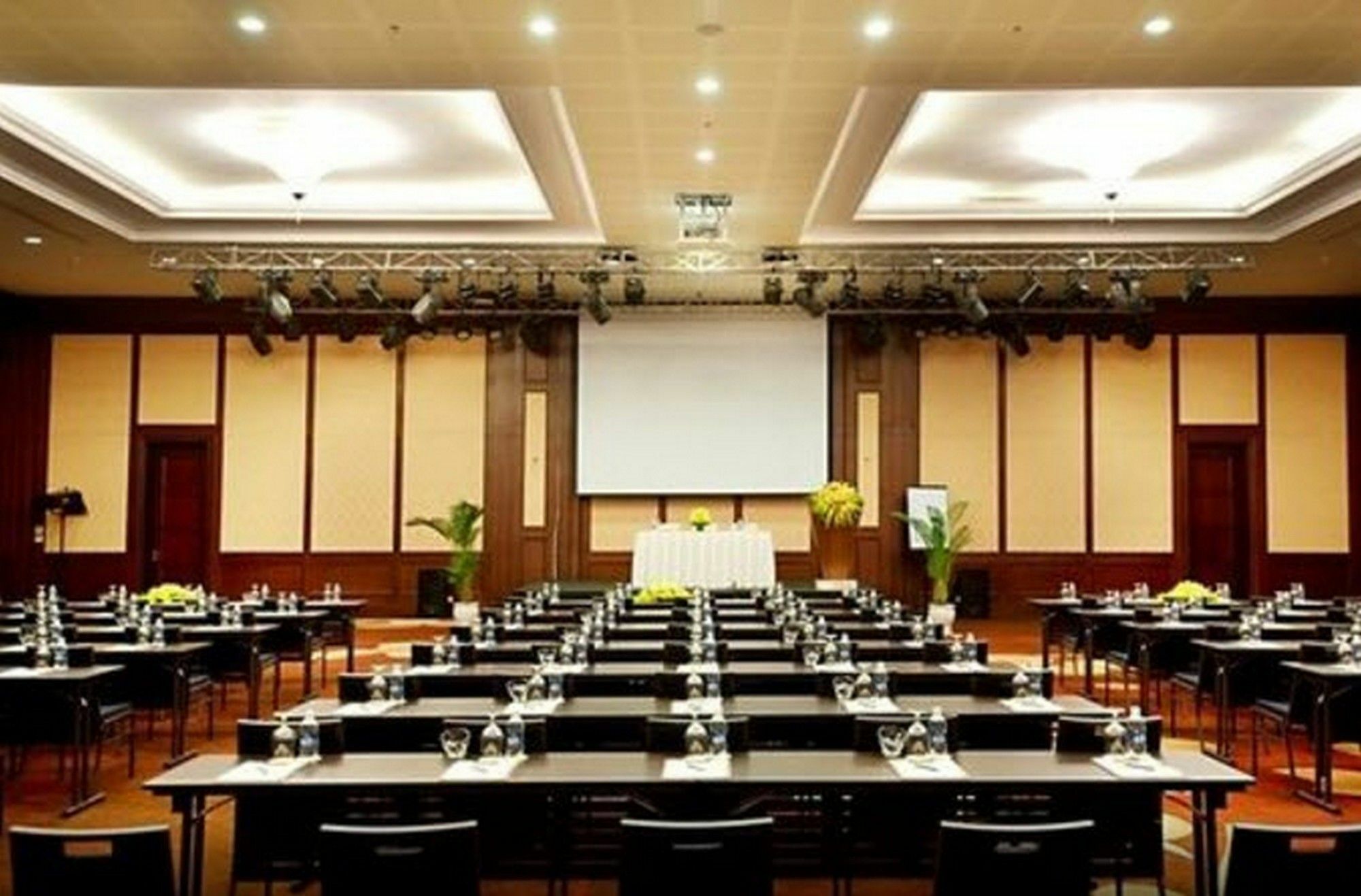 Resort Marriott & Spa, Non Nuoc