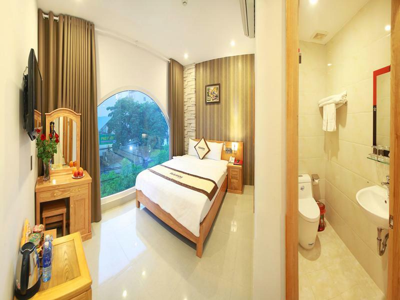 Valentine Hotel