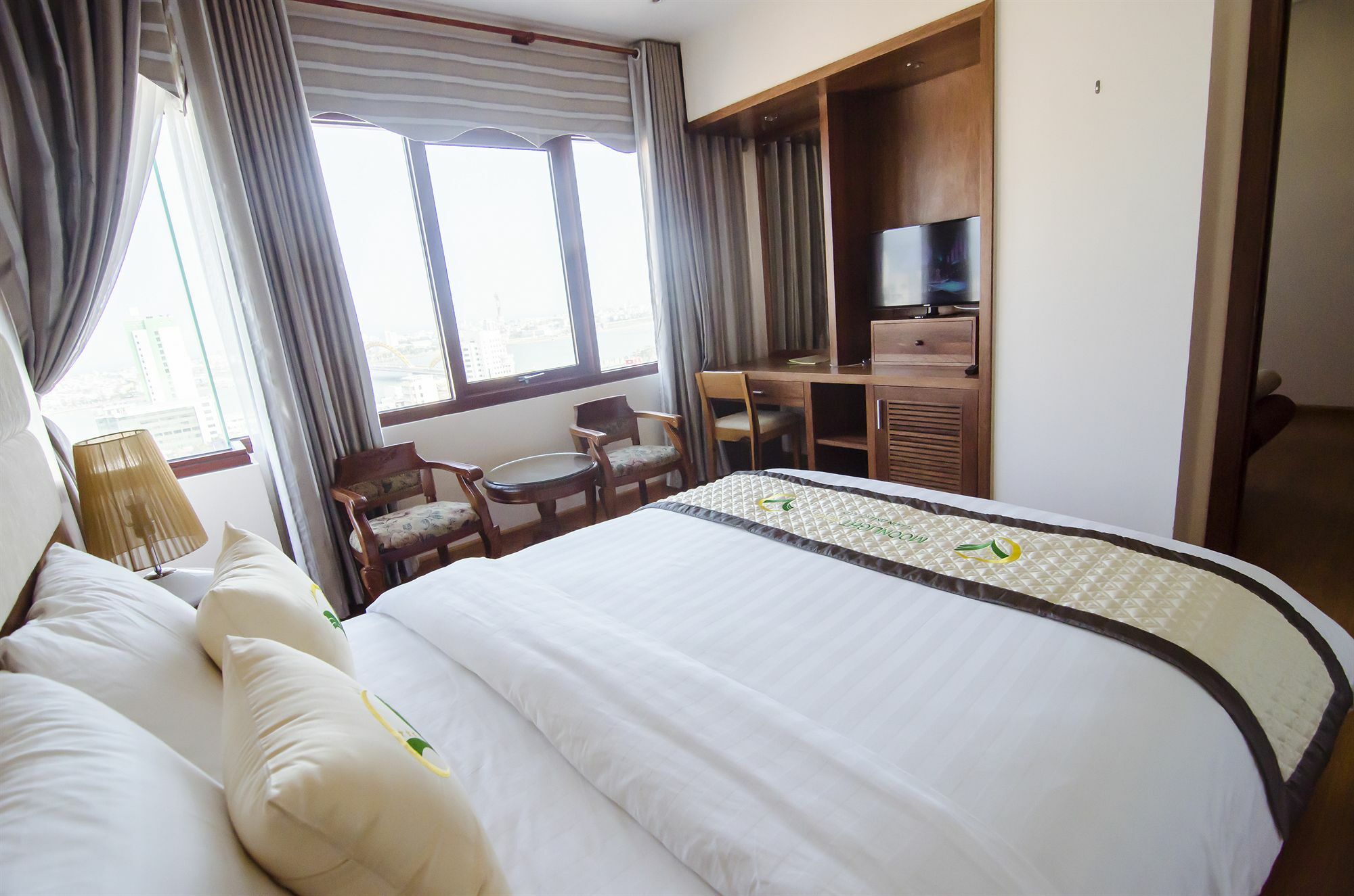 Moonlight & - Near Dragon Bridge, High Floor With Beautiful View, River View