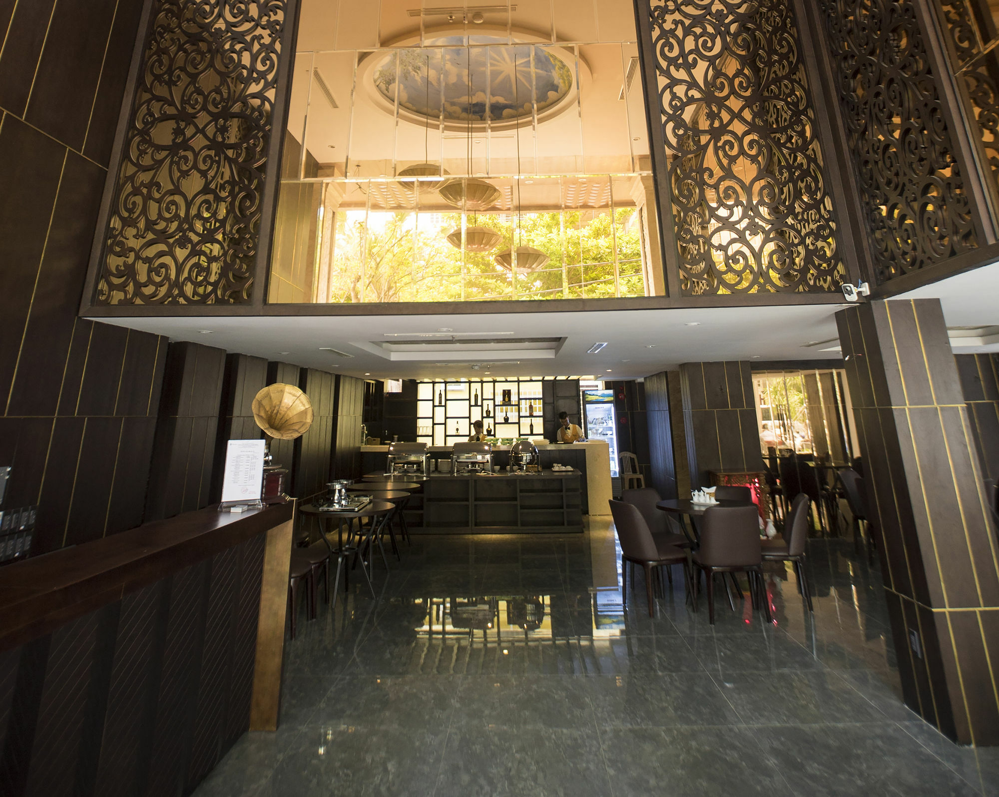 Palazzo Luxury Hotel
