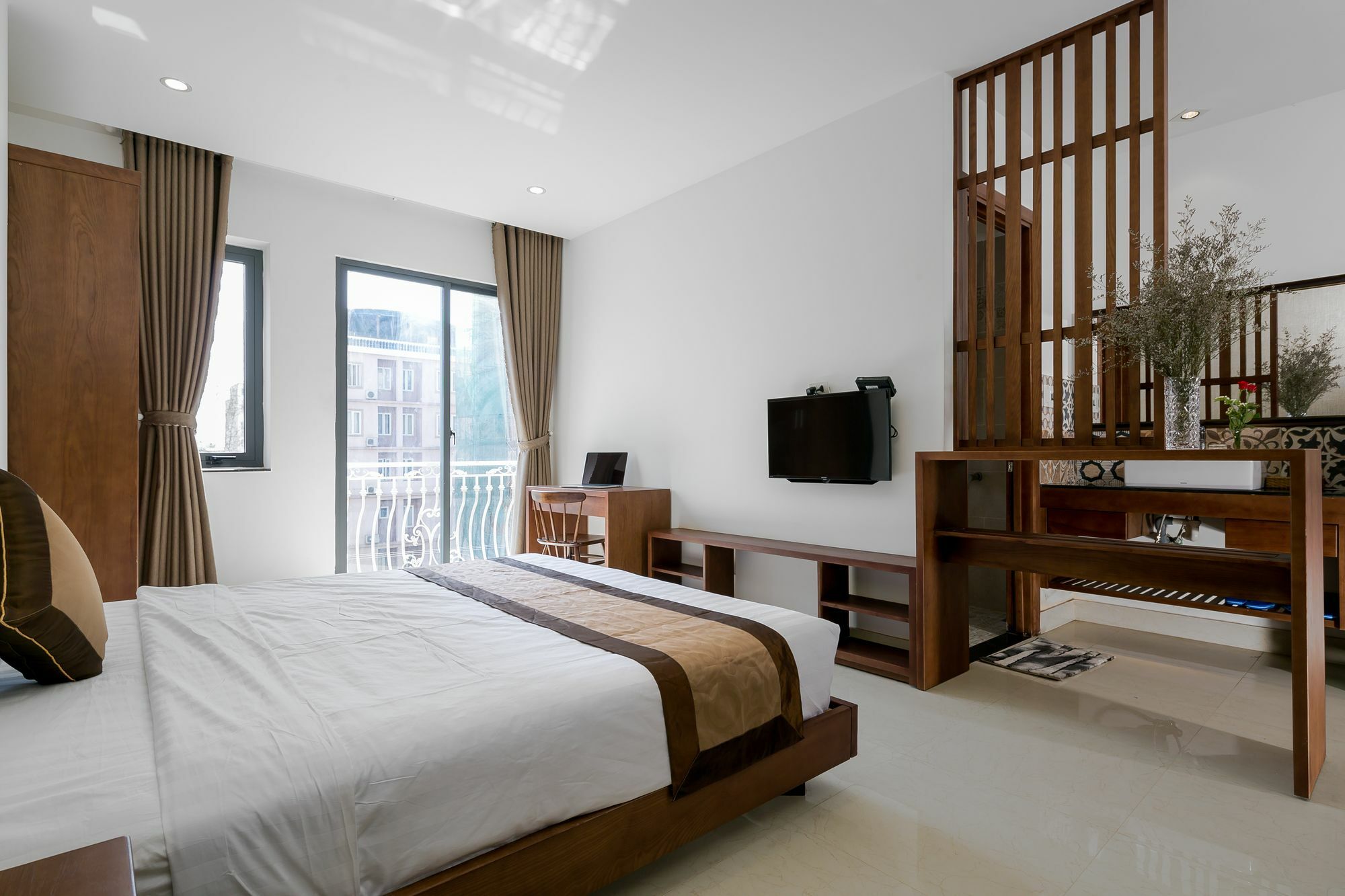 Aris & Apartment Da Nang