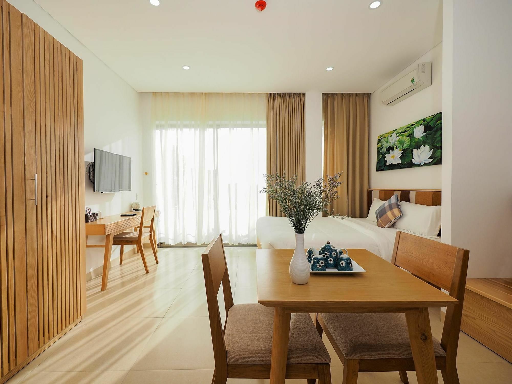 Khách sạn Babylon Garden 2*