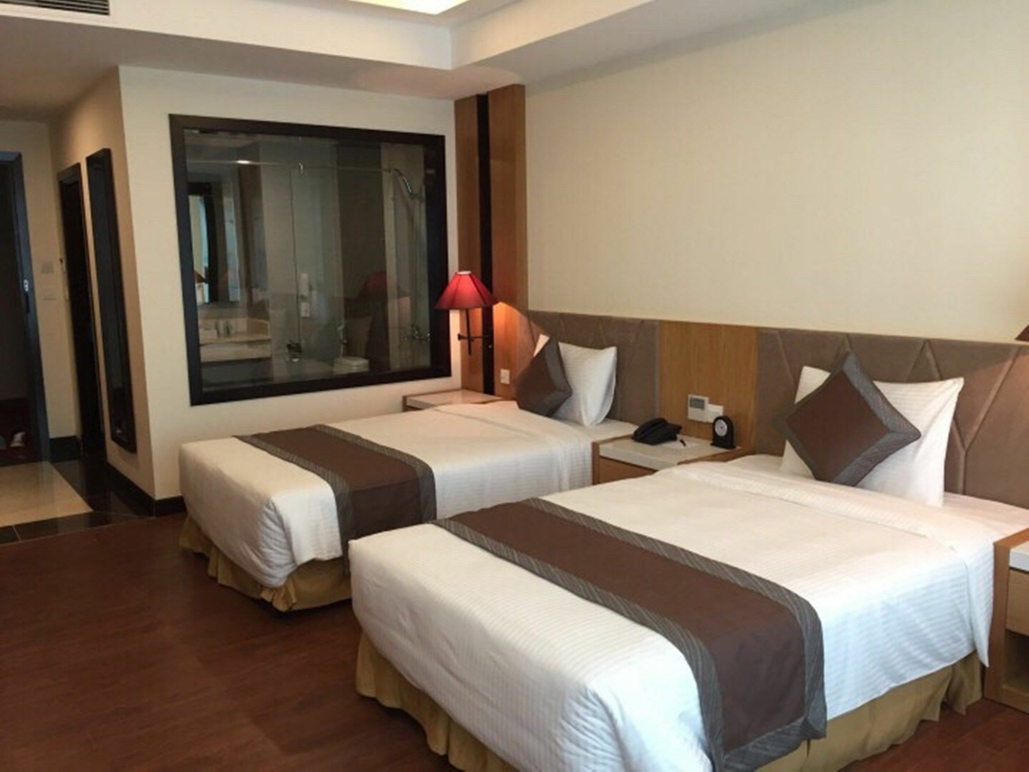 Muong Thanh Luxury 5*