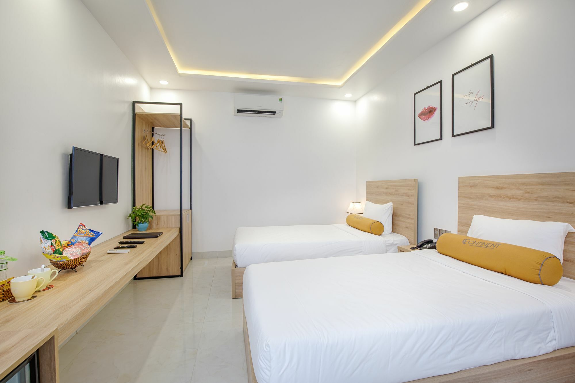 Continent Hotel 3*