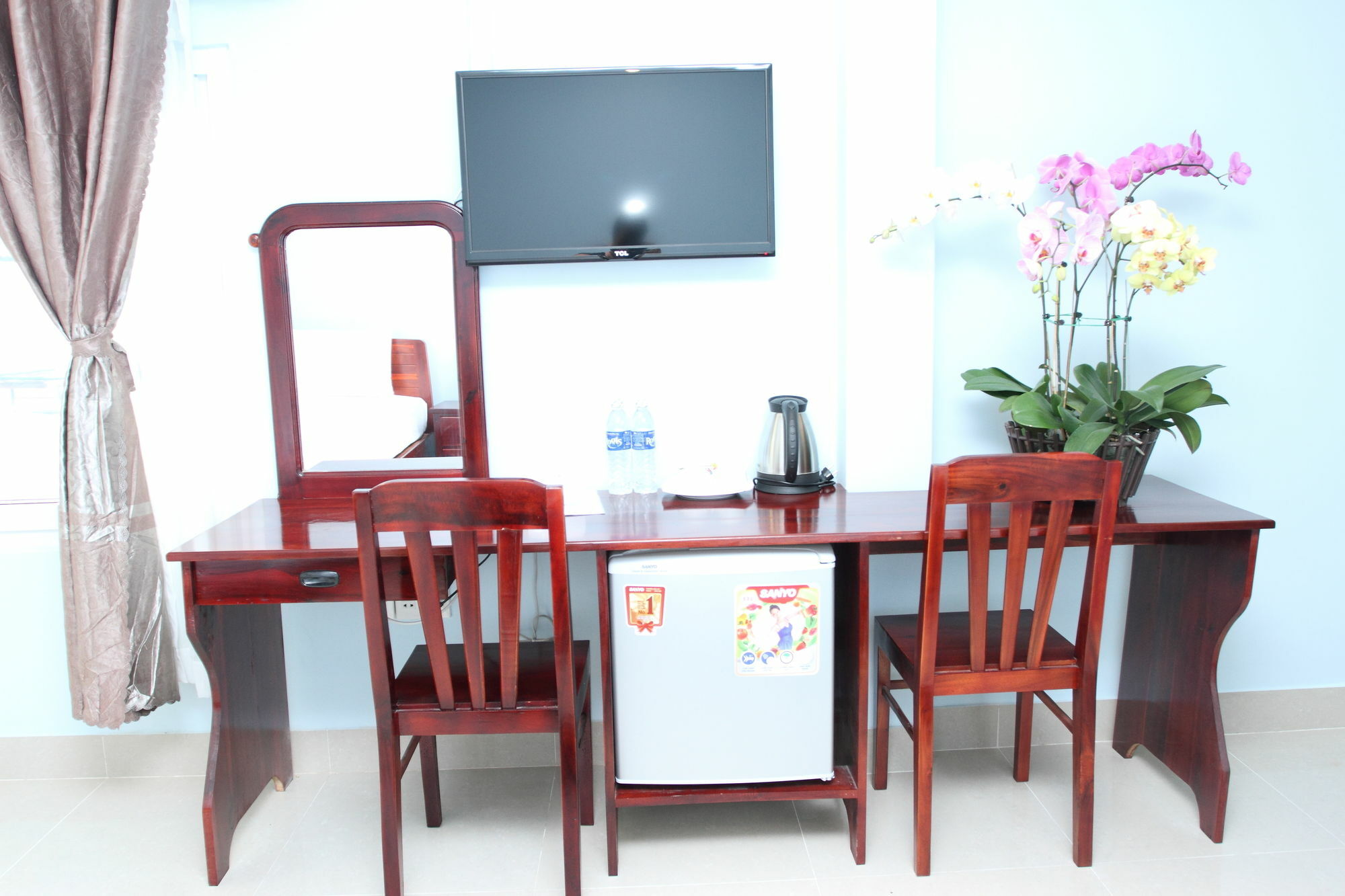 Yen Family Hotel