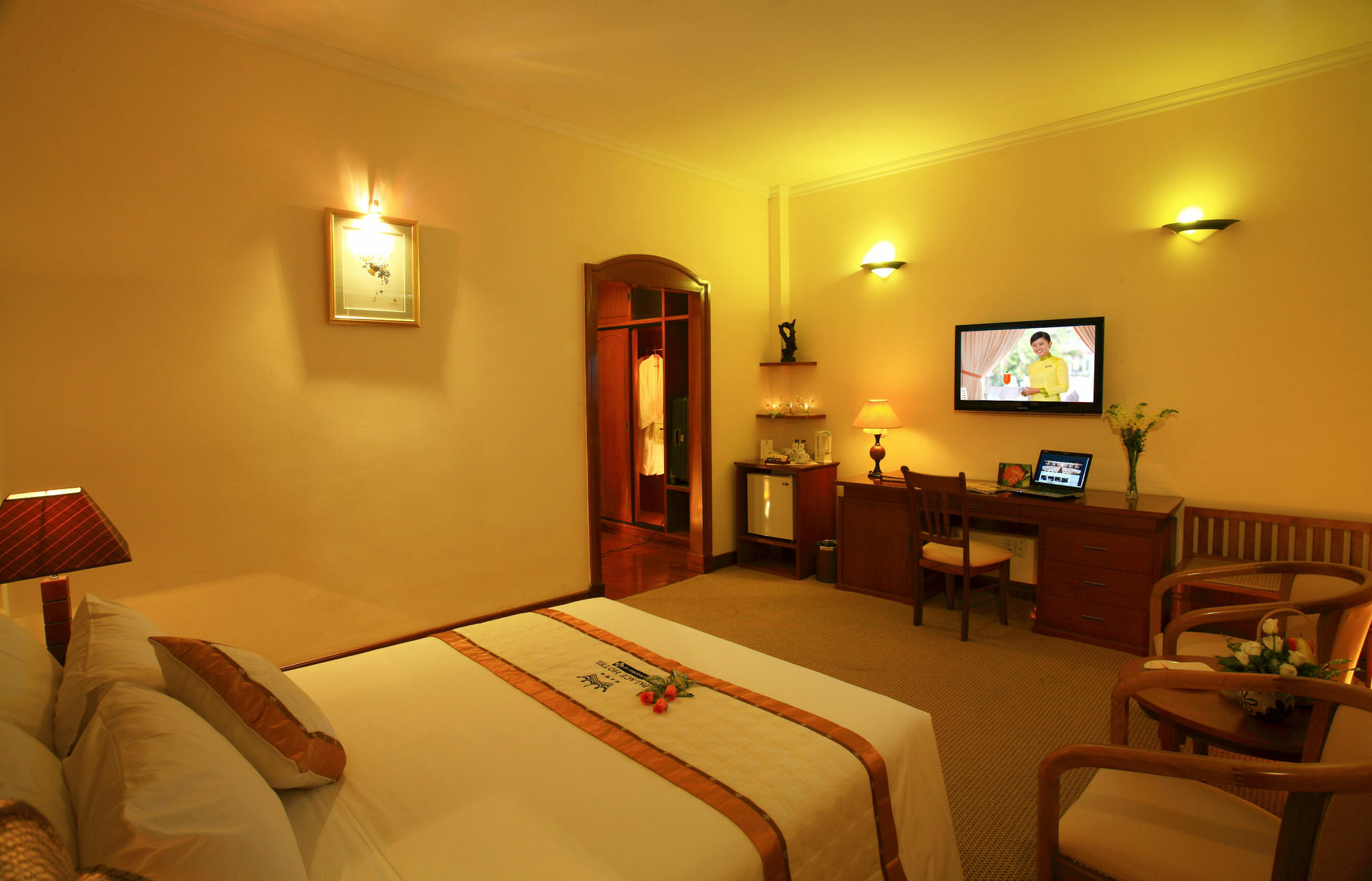 Palace 4*