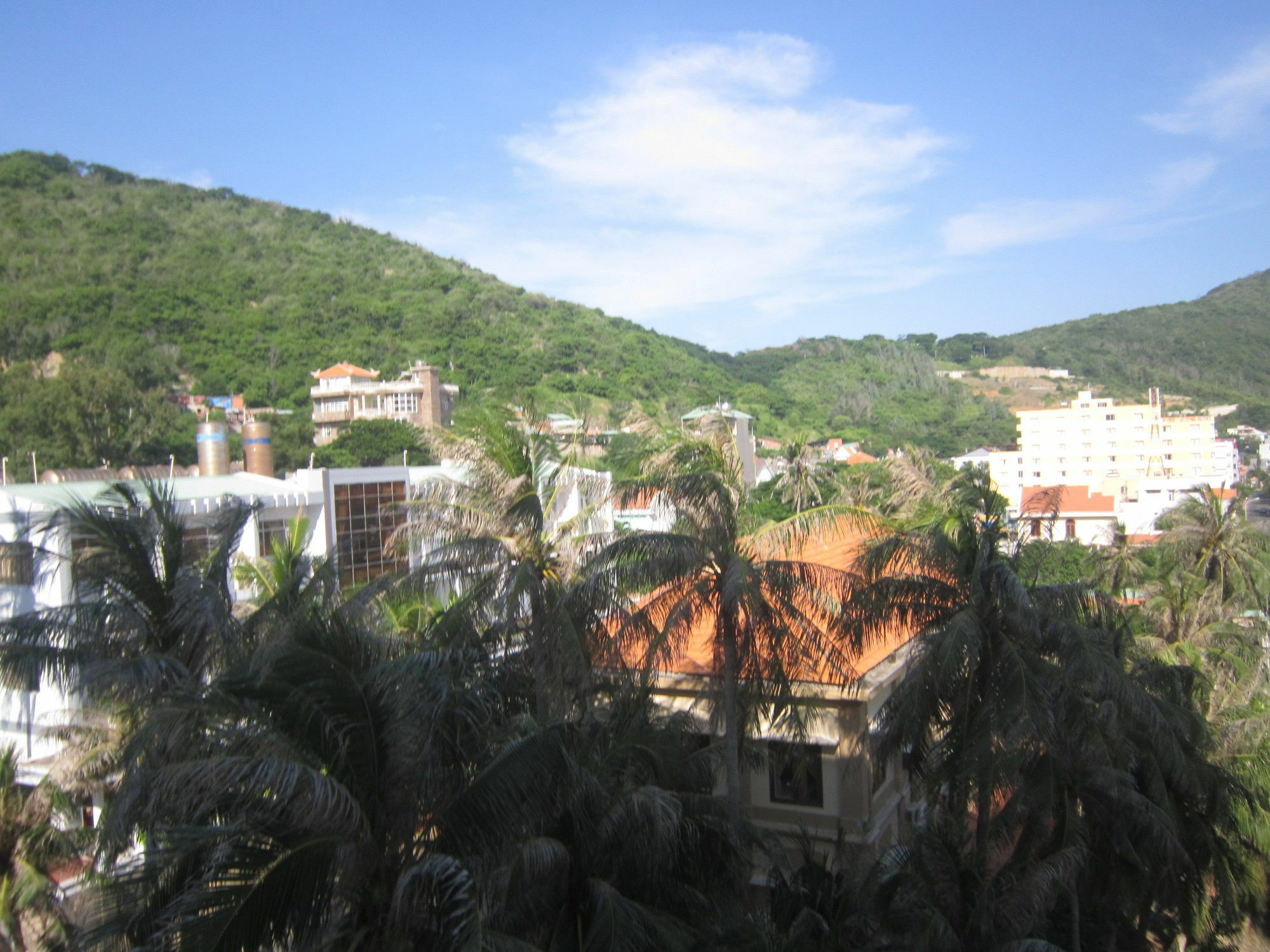 The Coast 3*