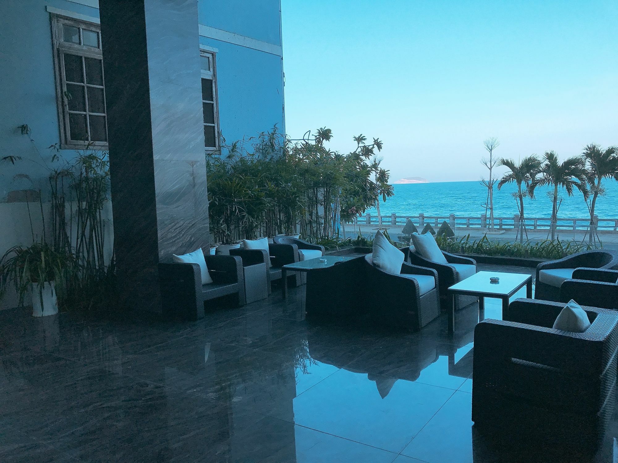 Boton Blue & Hotel 5*