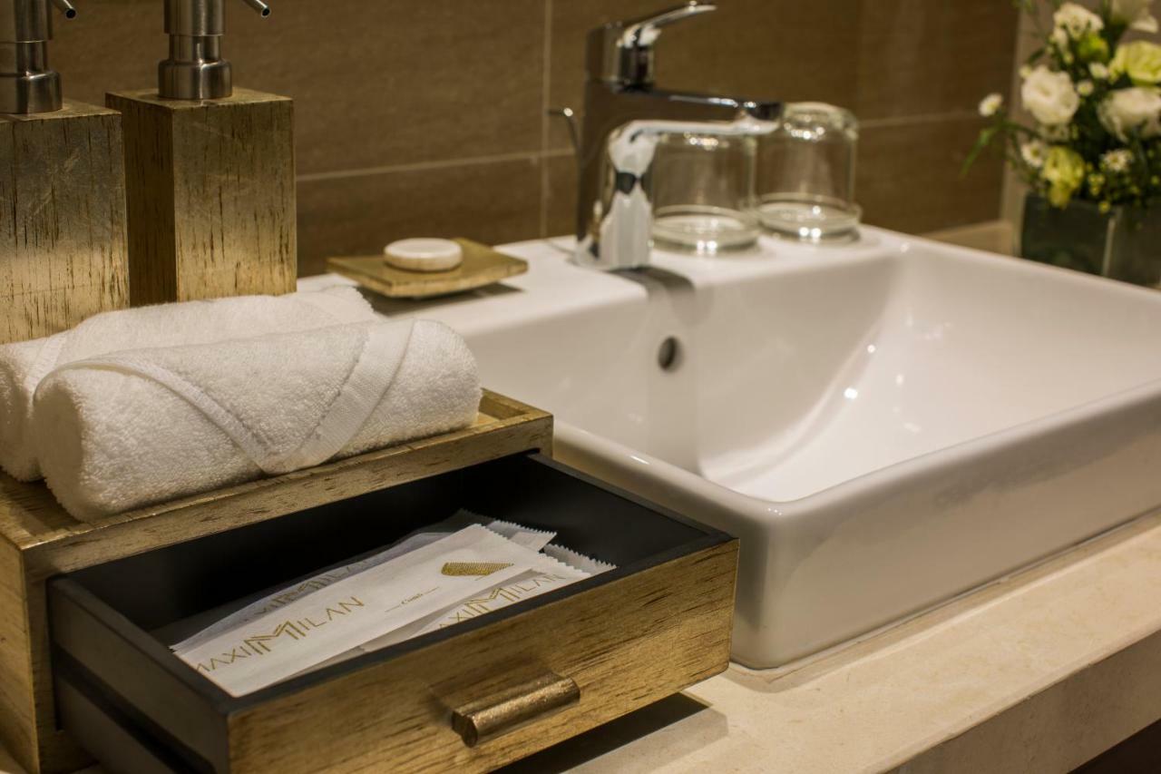 Hotel Maximilan 4*