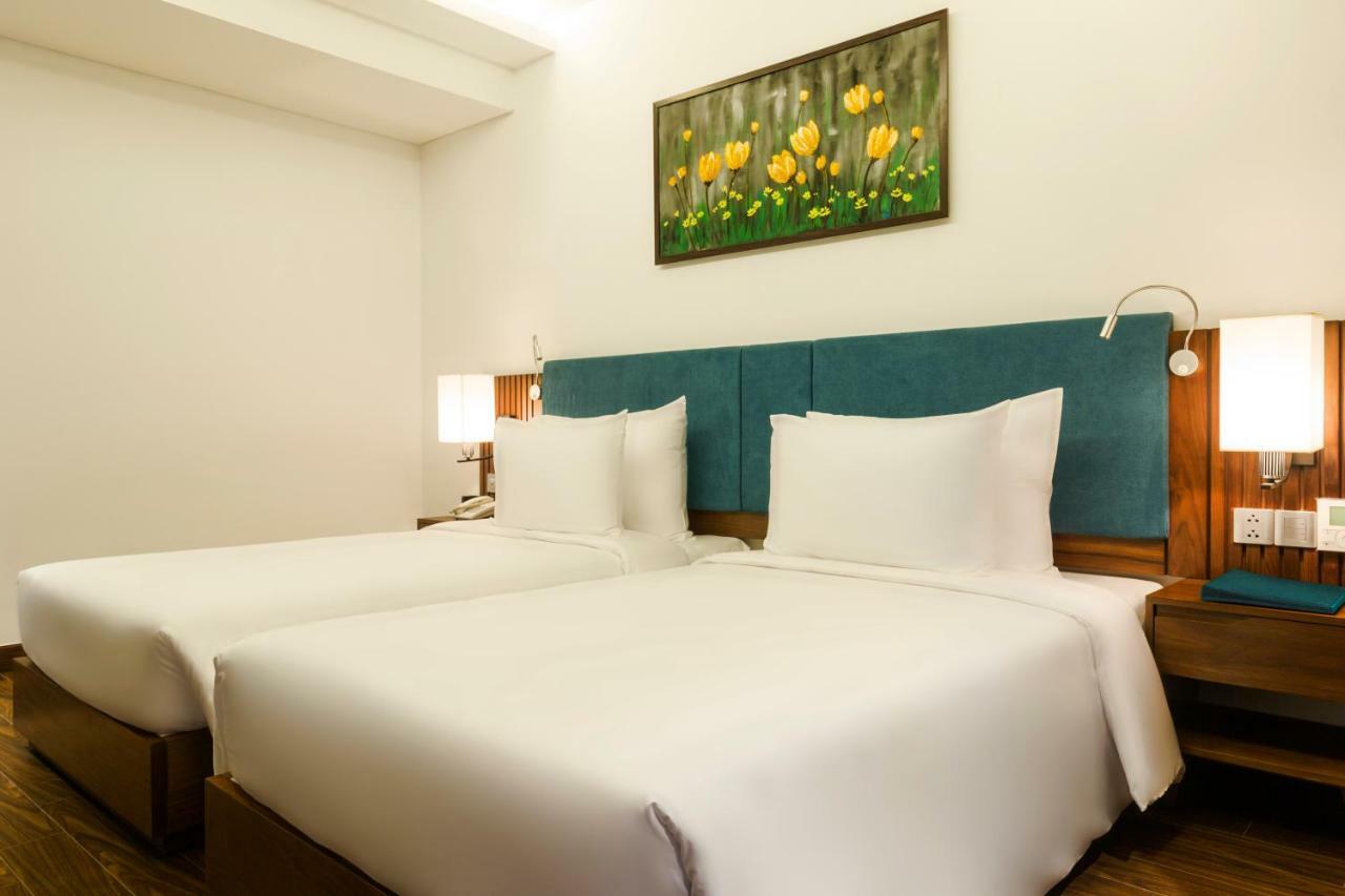 Maximilan Hotel 4*