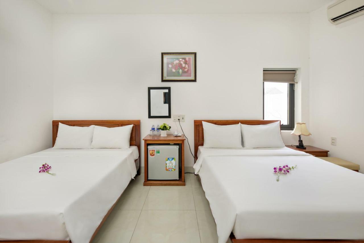 Khách sạn Top Hotel 2*