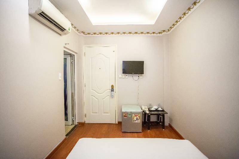 Khách sạn Phố đi Bộ Bùi Viện 2*