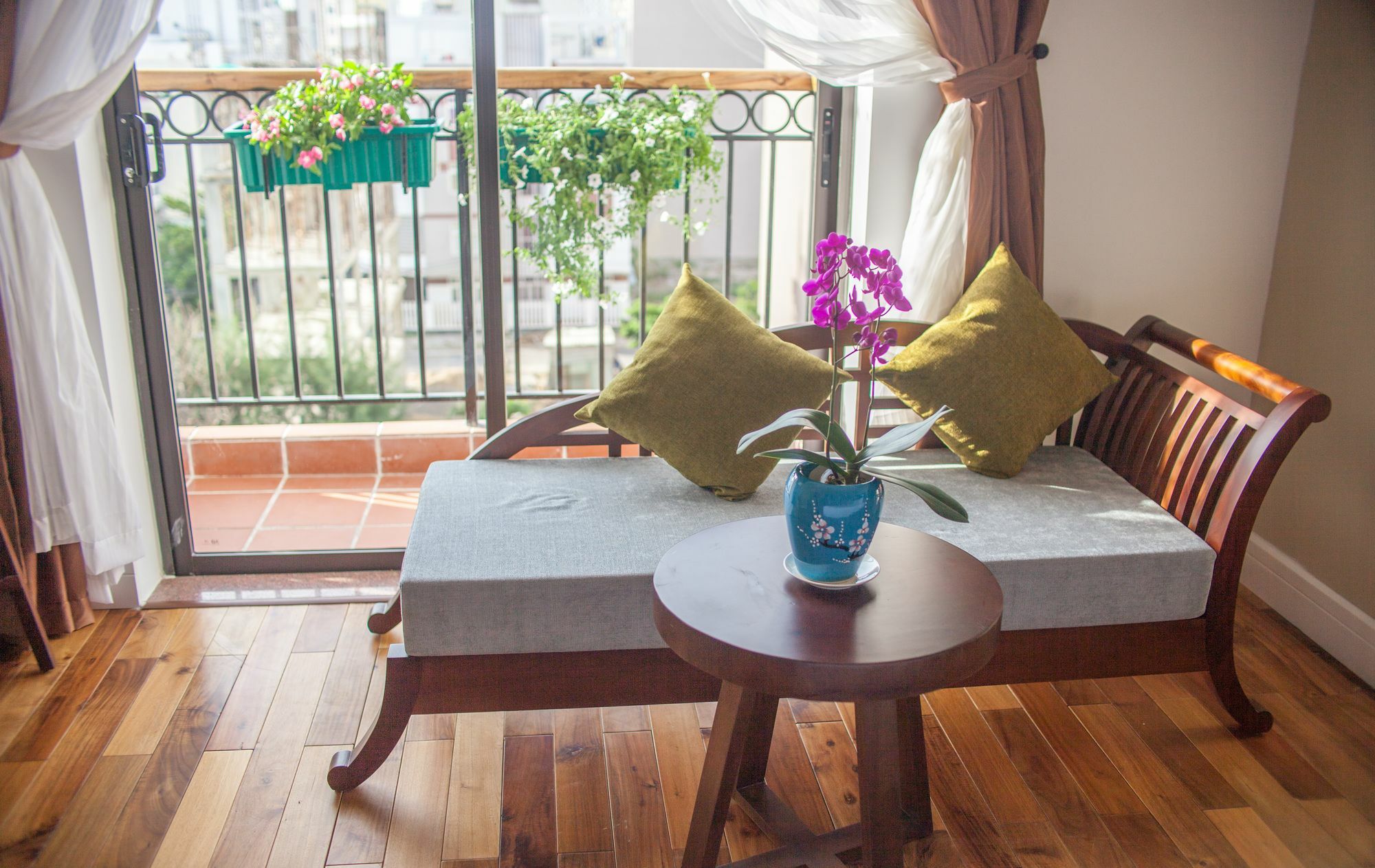 Eco Boutique Hotel 3*