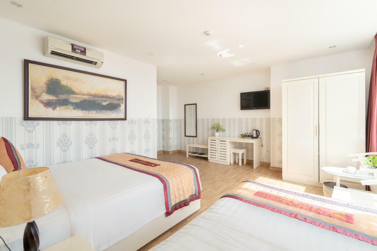 Jay Grand Hotel 3*