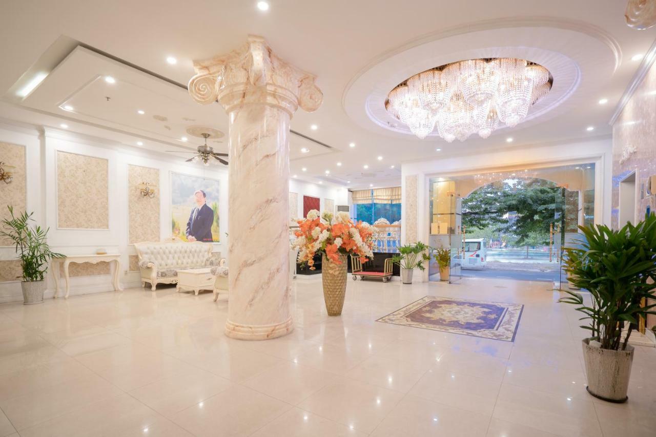 Hotel Jay Grand