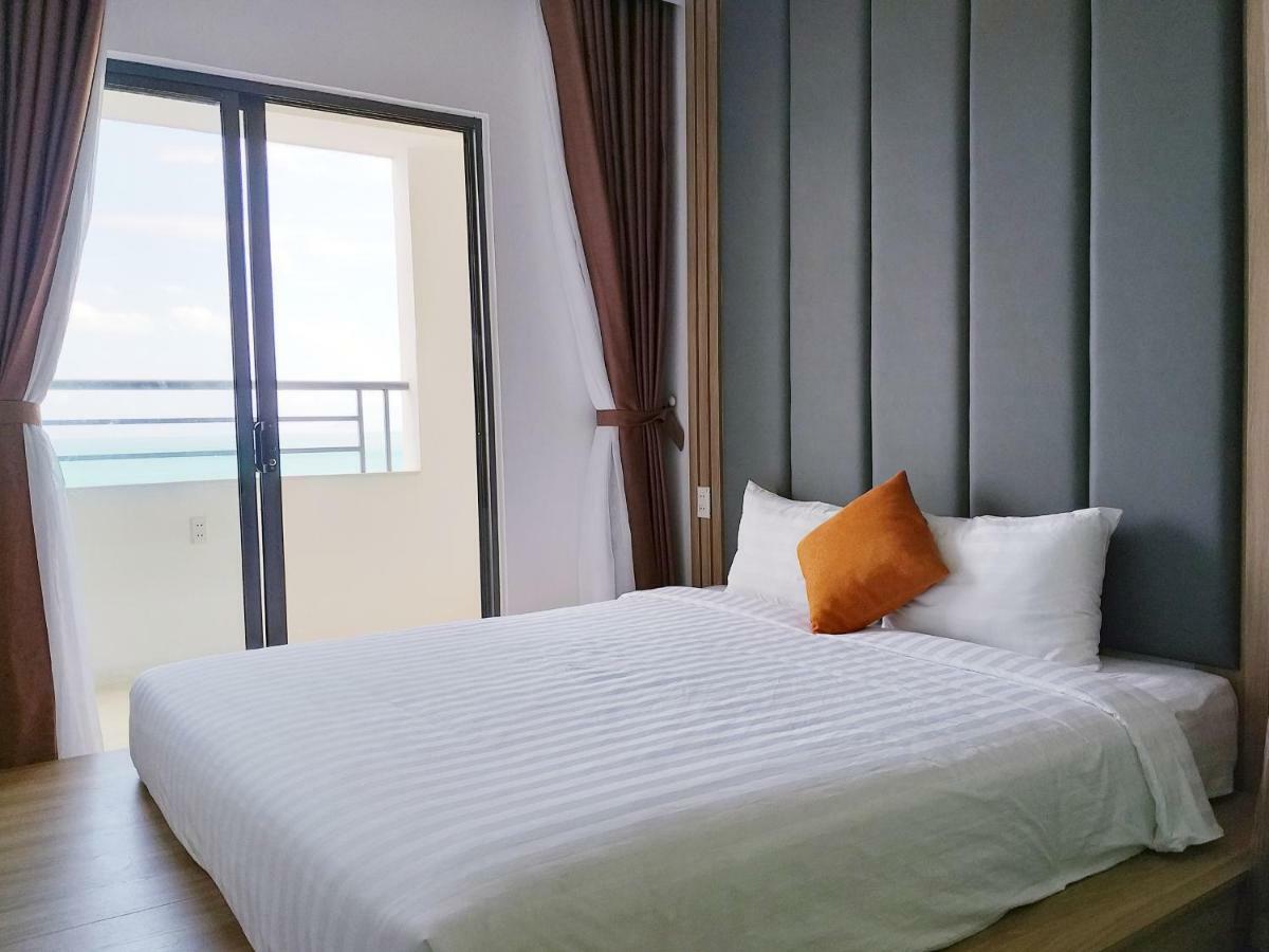 Dolphin Apartment