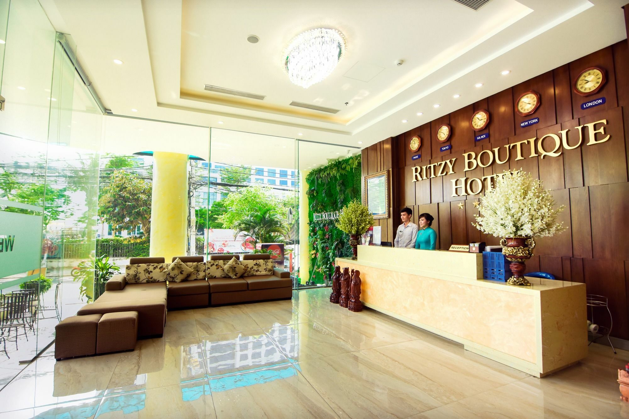 Ritzy Boutique