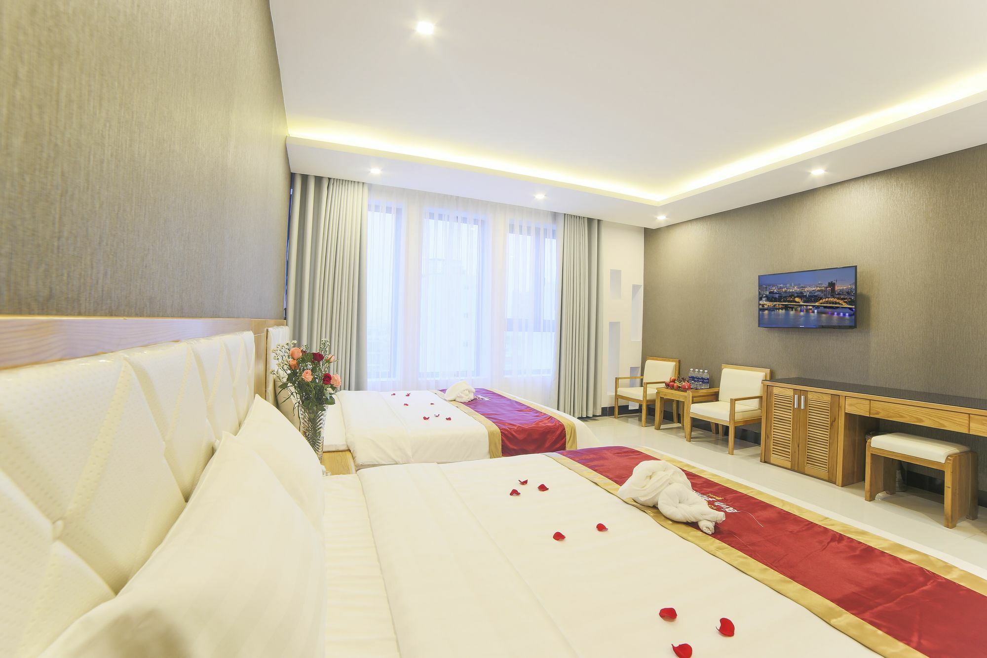 Anh Phuong & 3*