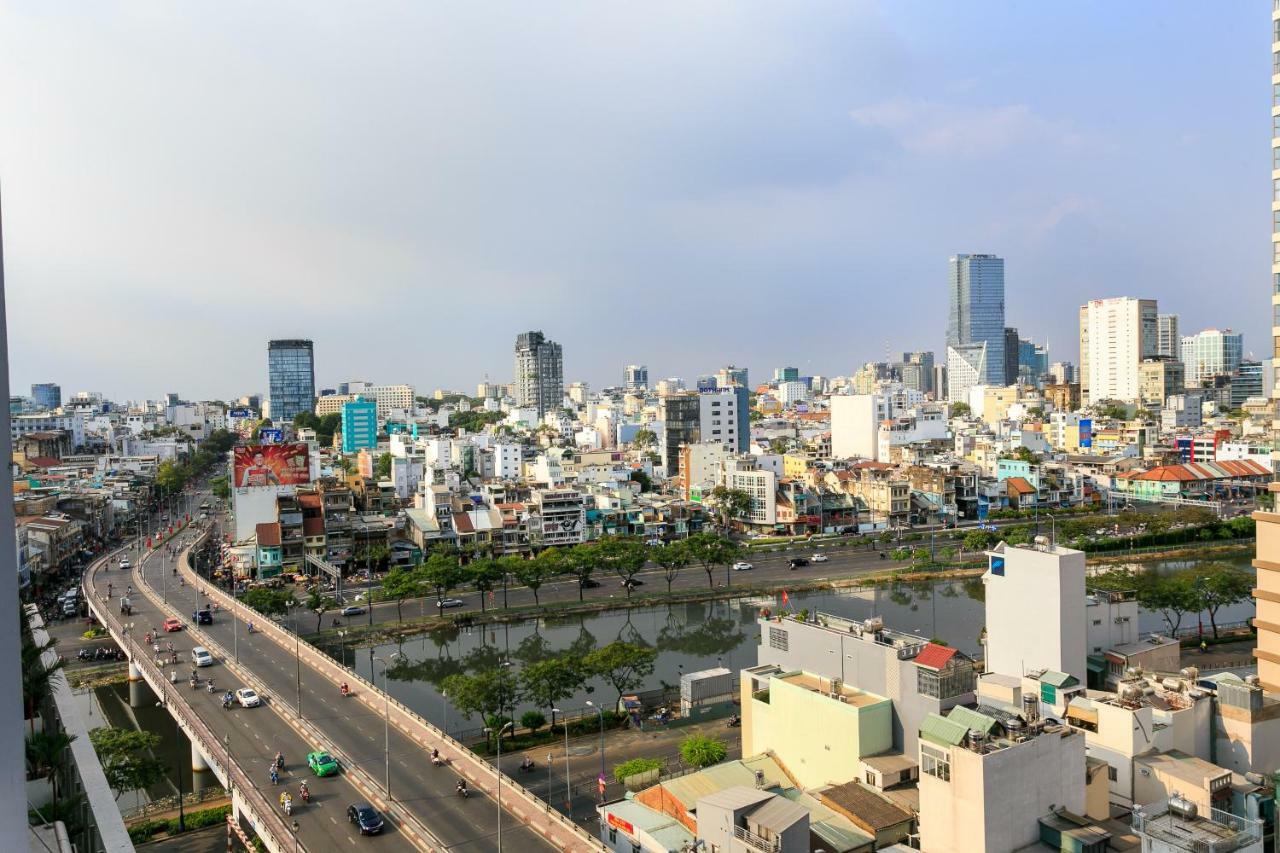 Saigon Banhada - Rivergate - Infinity Pool Apartment