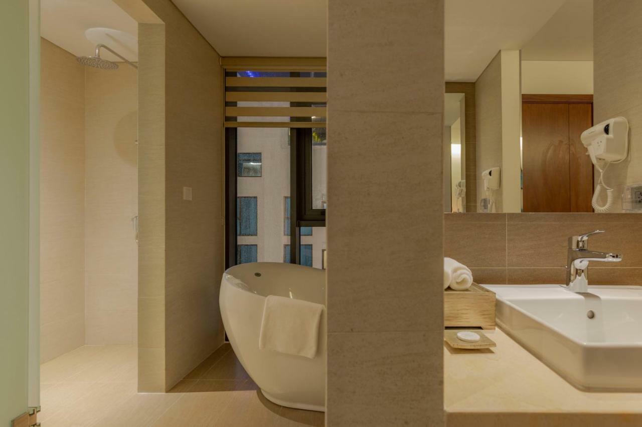 Hotel Maximilan 4*