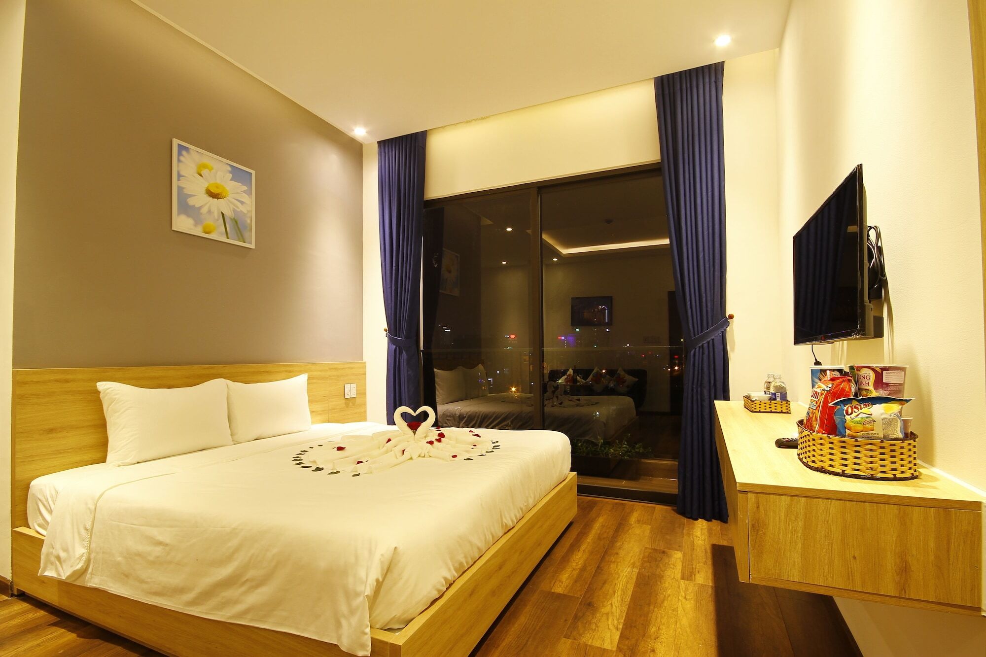King House & 3*