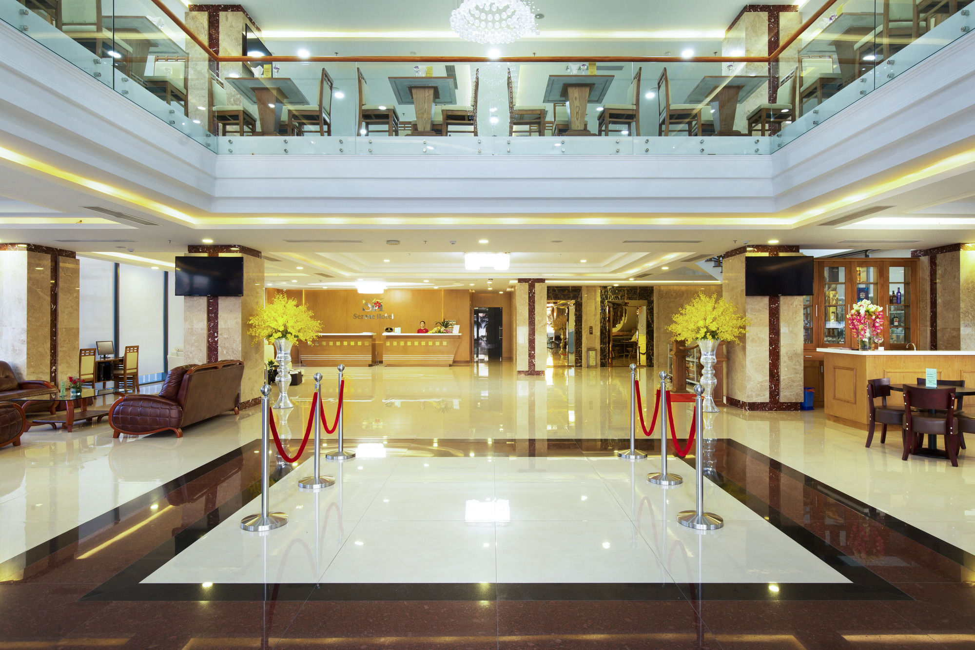Hotel Serene Beach Hotel Danang 4*