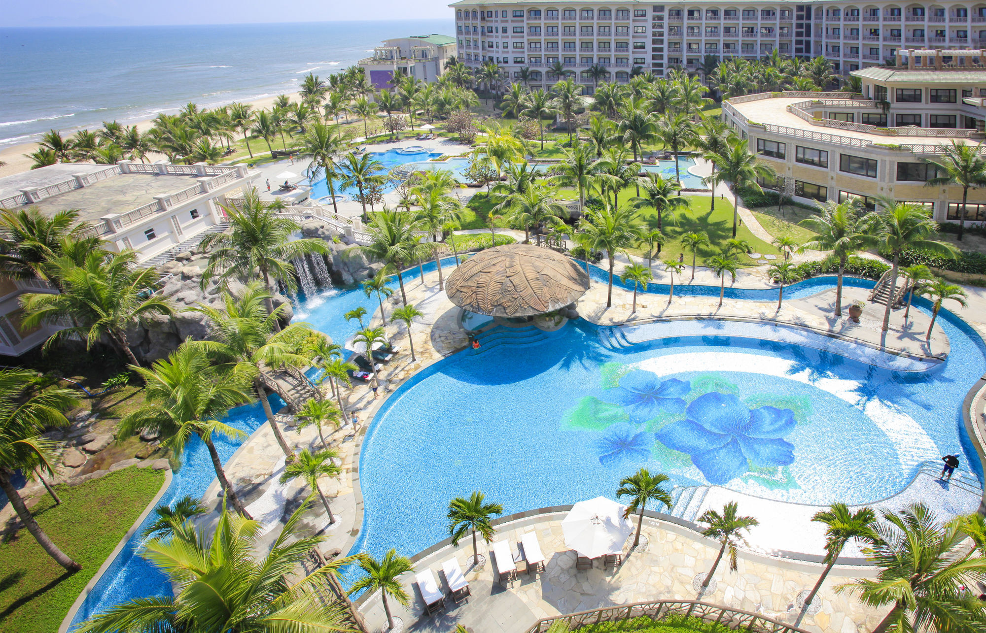 Olalani & Condotel Resort