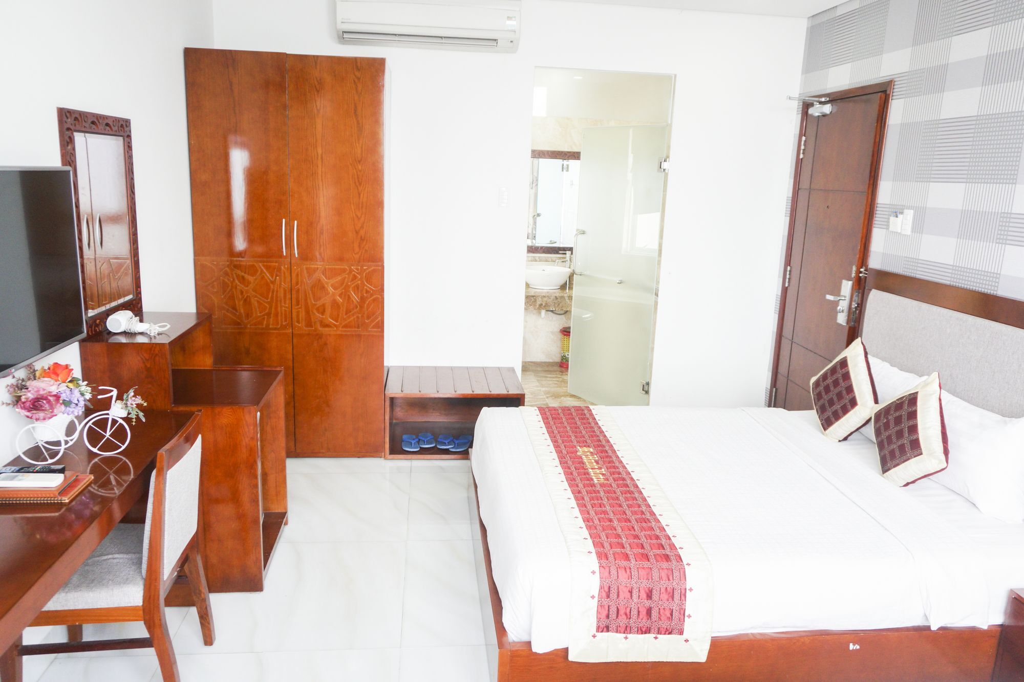 Jbay Beachfront Boutique Hotel 4*