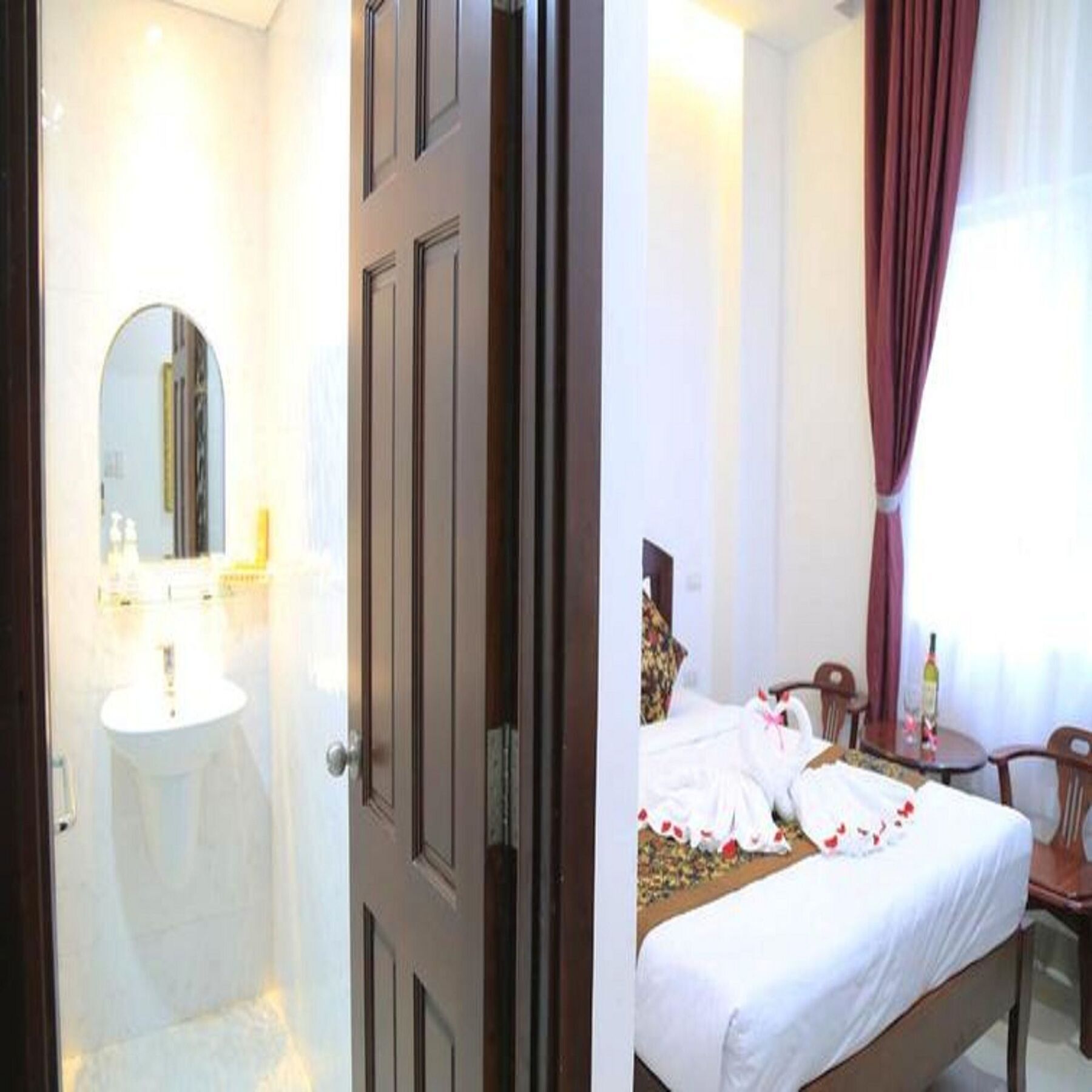 Hotel Osaka 2*