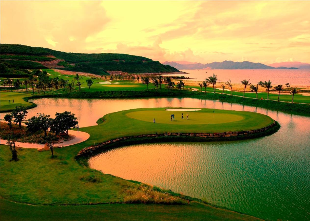 Vinpearl & Bay Resort Nha Trang
