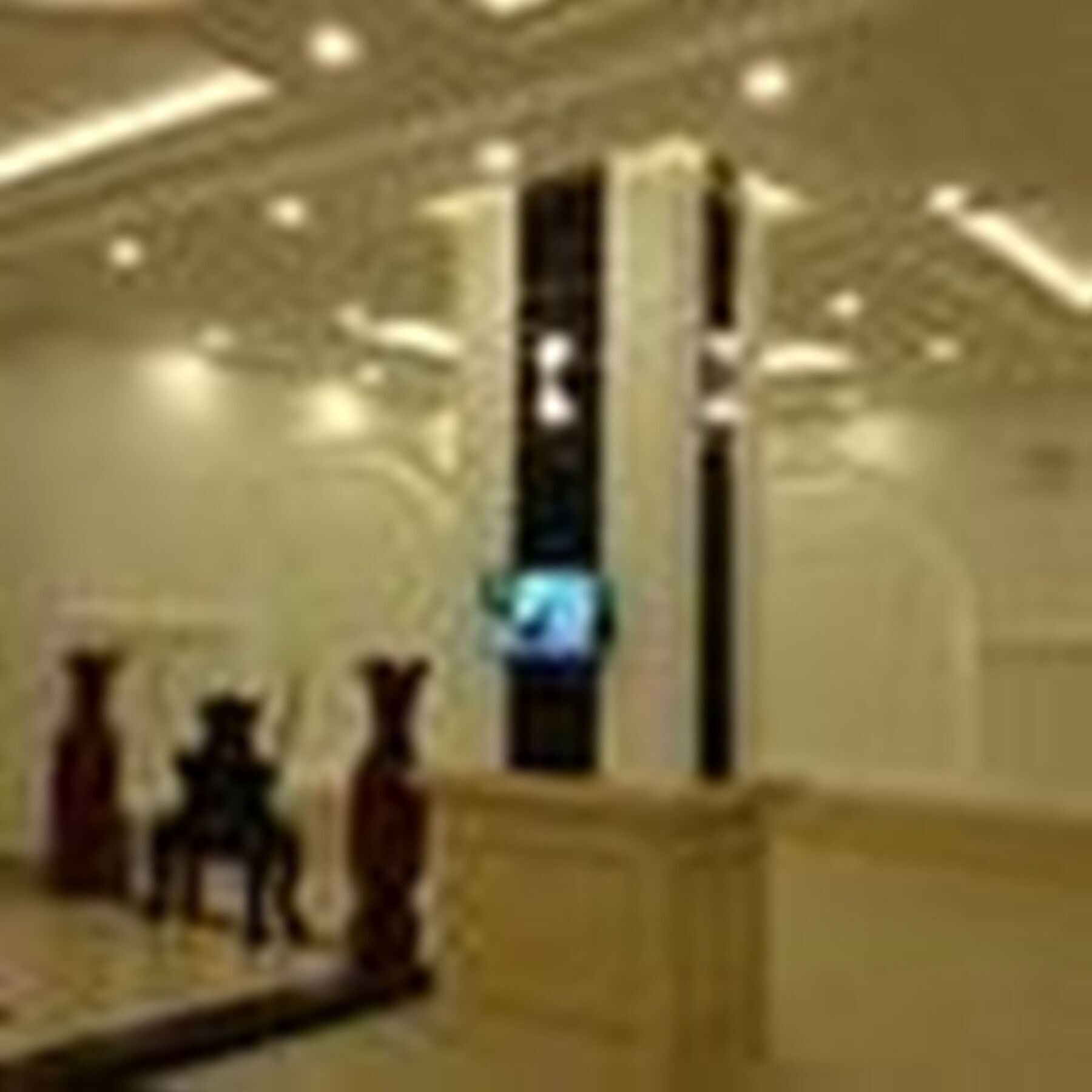 Khách sạn Paradise 3*