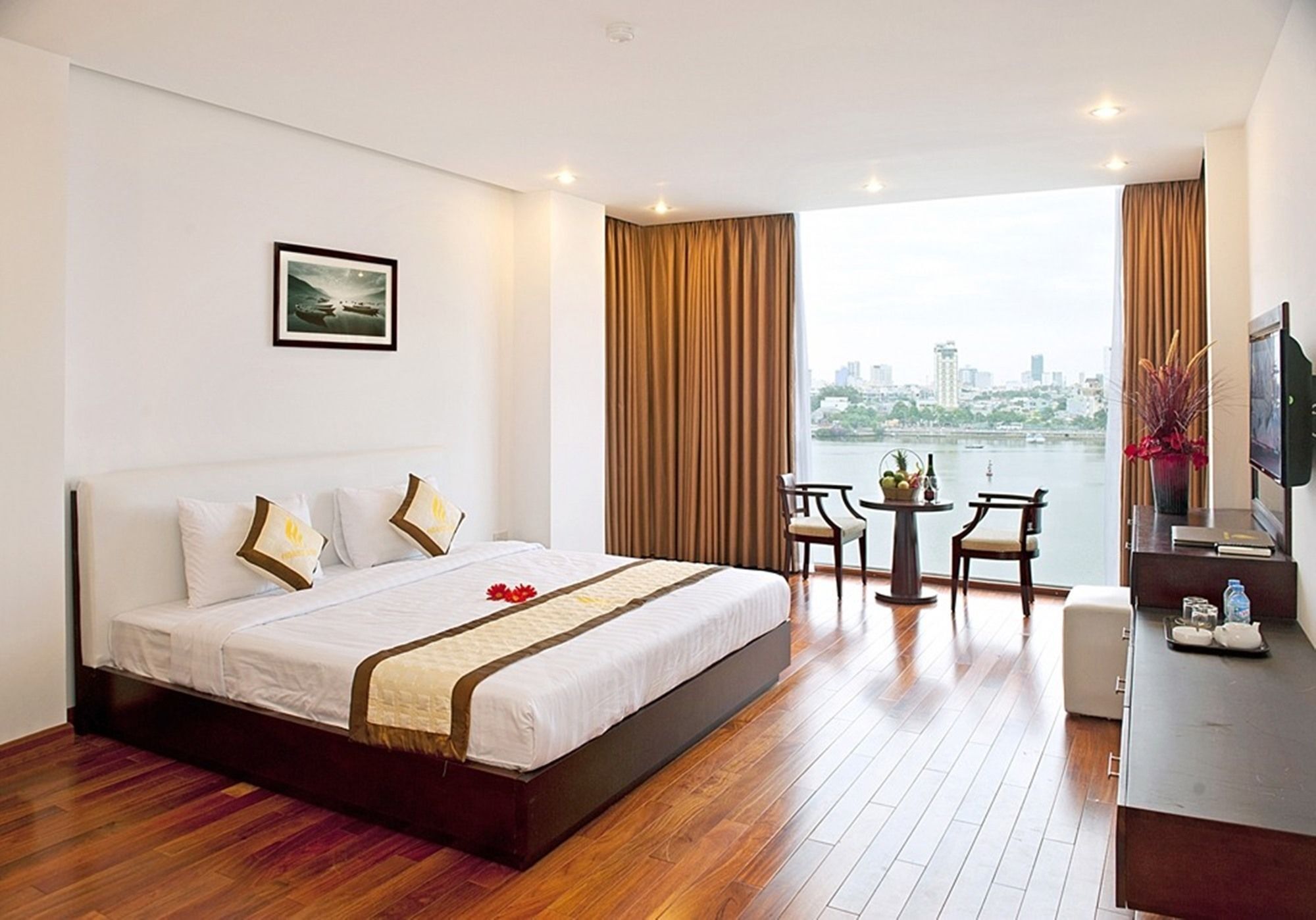 Lion Sea Hotel 3*