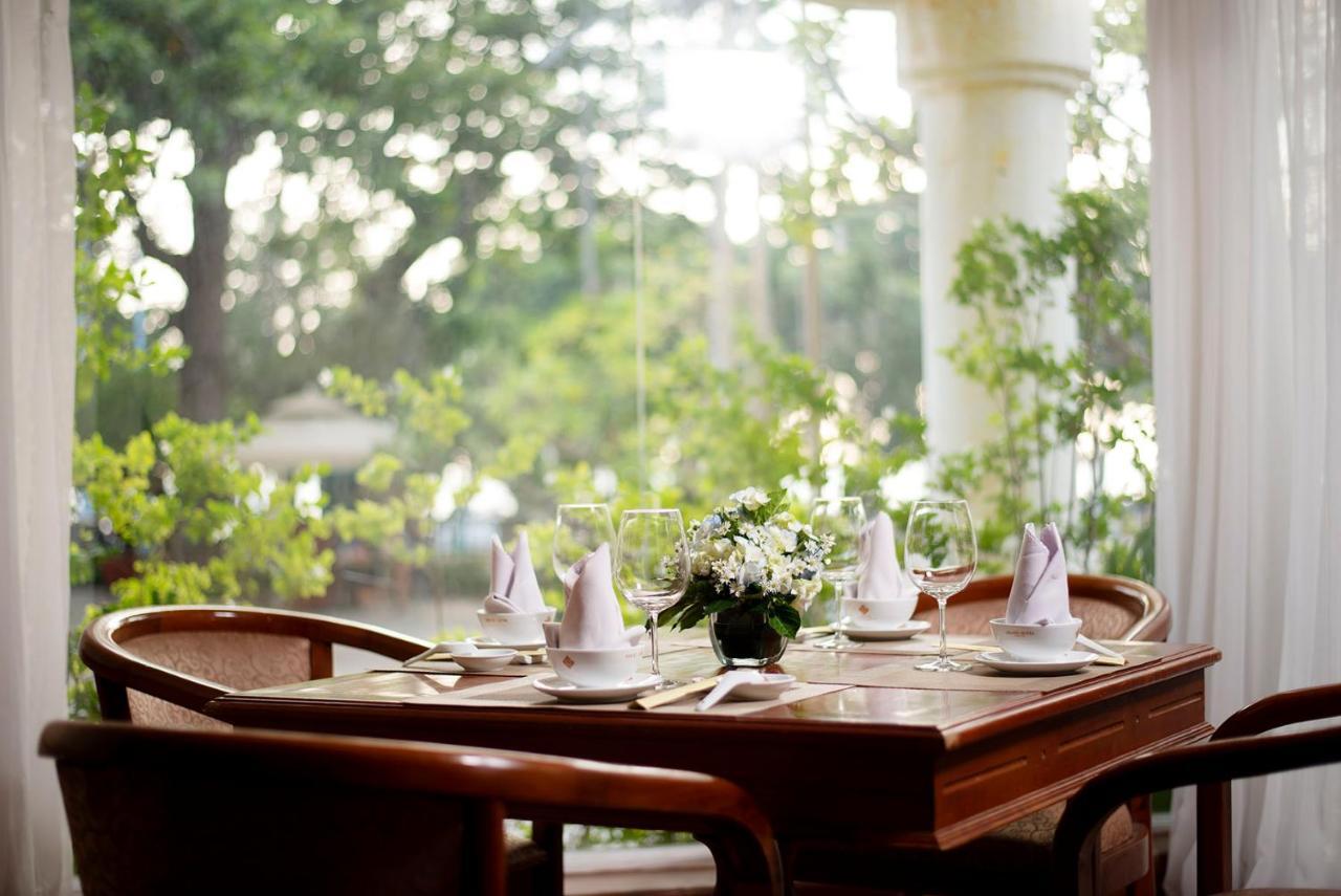 Khách sạn Grand 4*