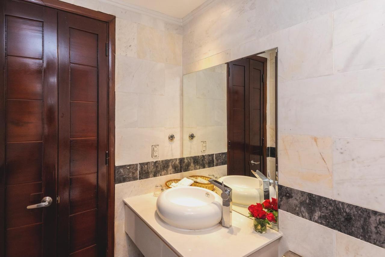 Tarasa Đà Nẵng