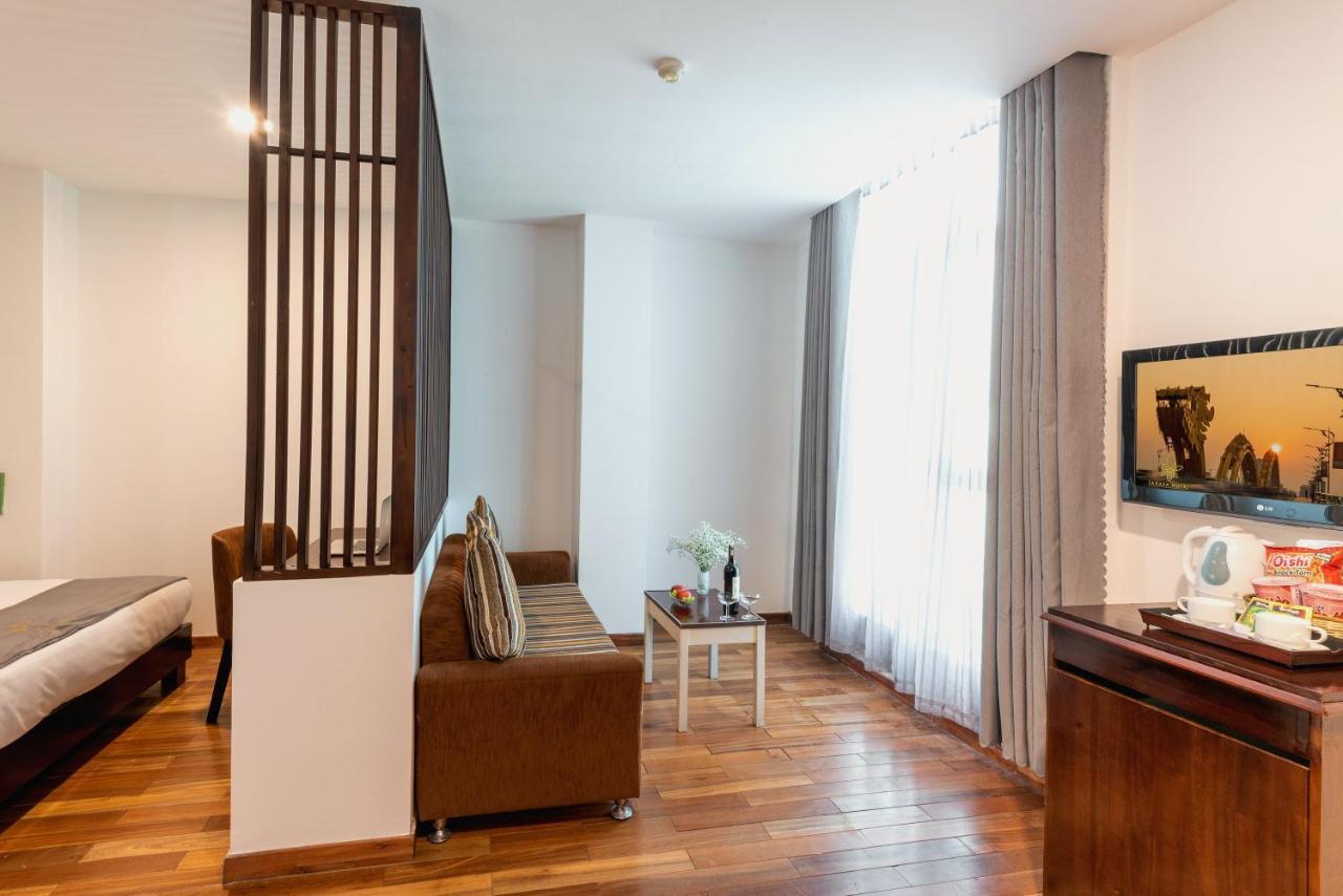 Tarasa Đà Nẵng
