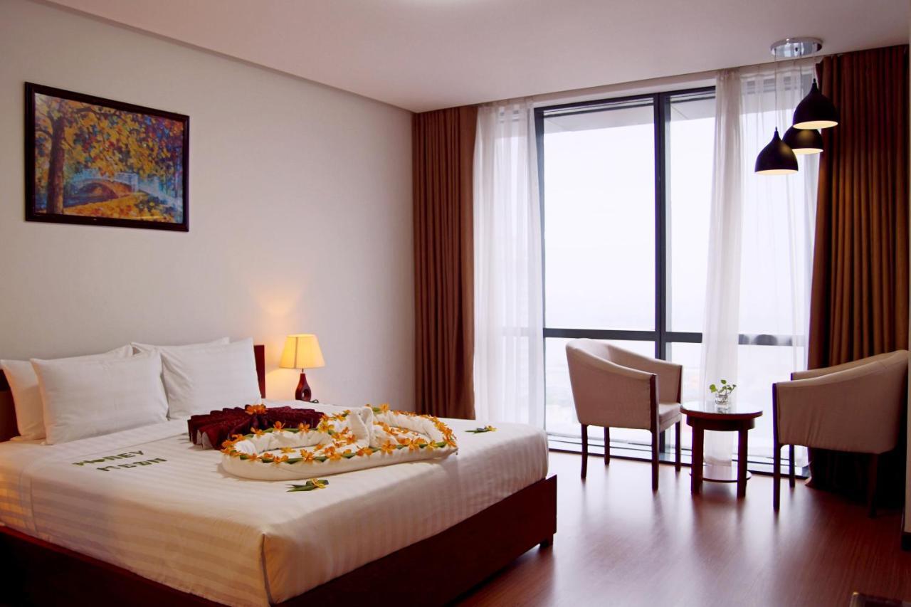 Hotel River 3*