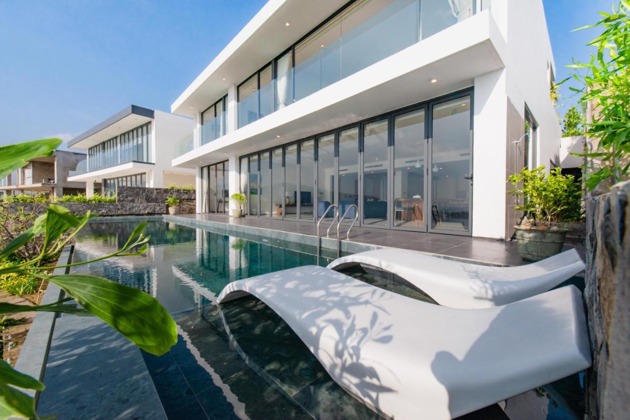 Oceanfront Villas Villa