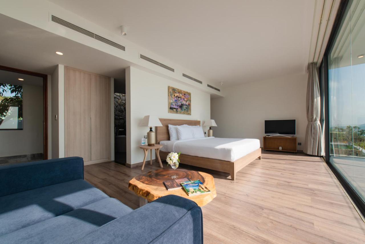 Oceanfront Villas * Nha Trang