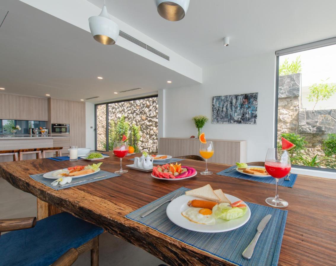 Oceanfront Villas