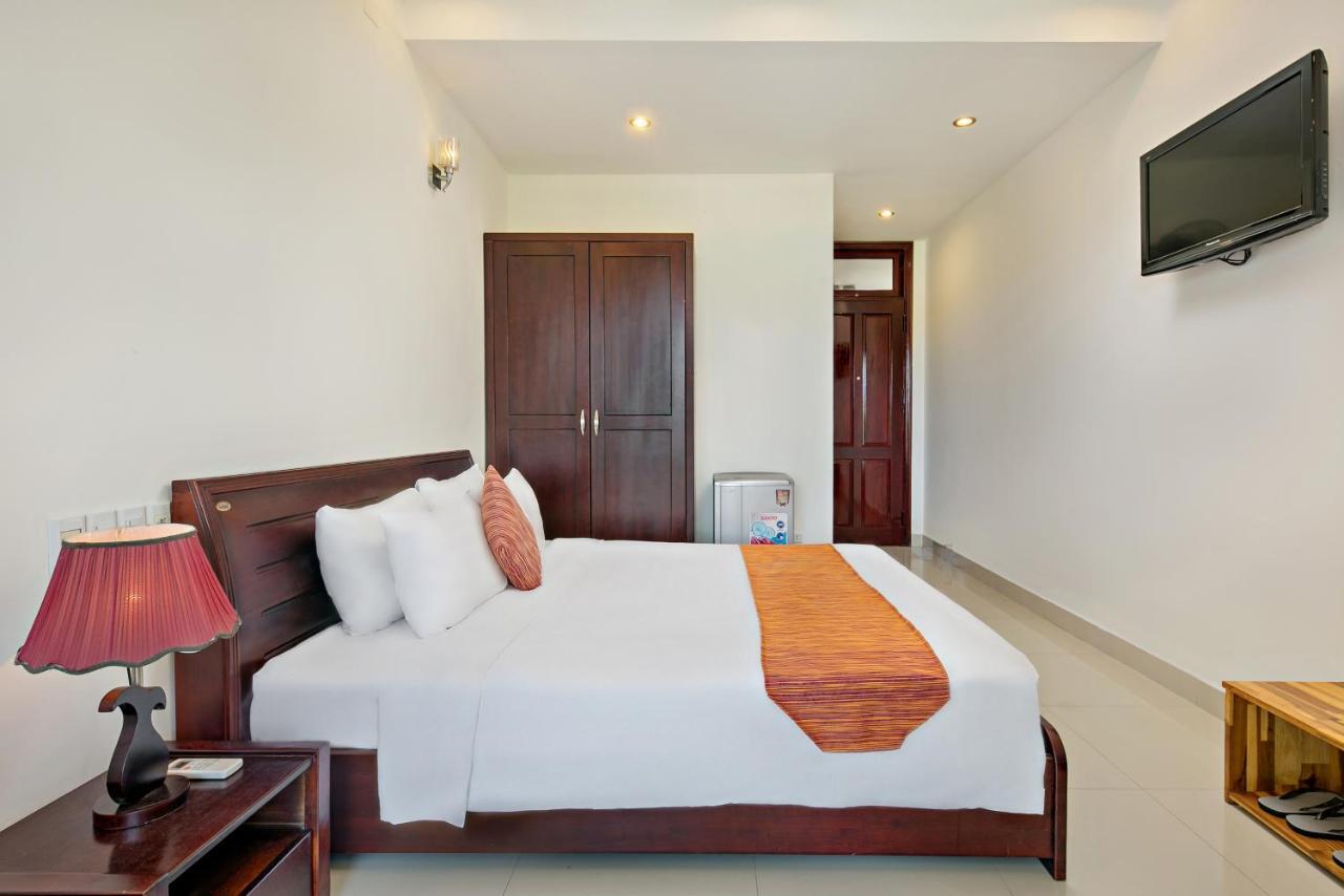 Dream Hotel 3*