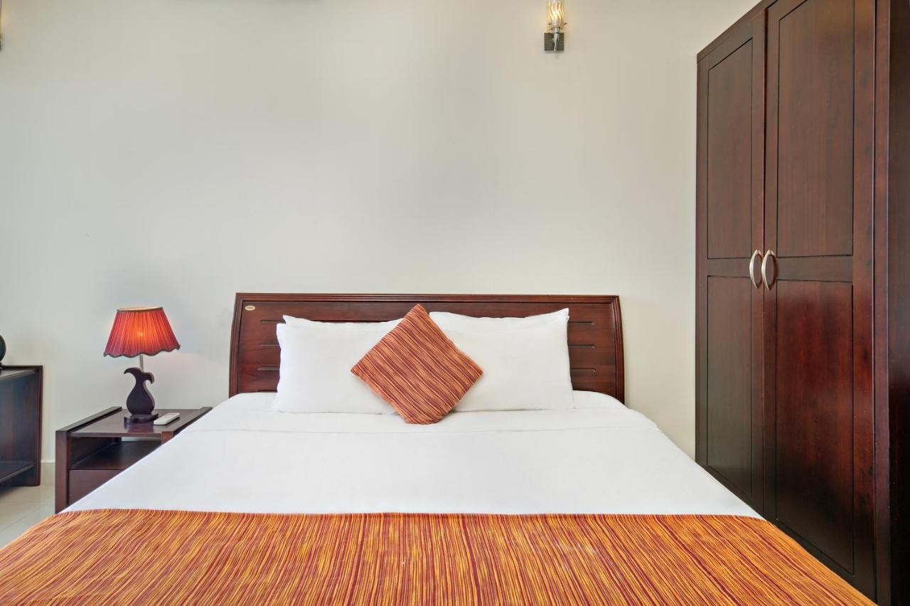 Dream Hotel