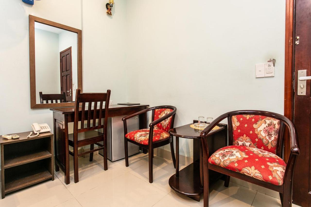 Oyo 557 Phi Yen Hotel 2*