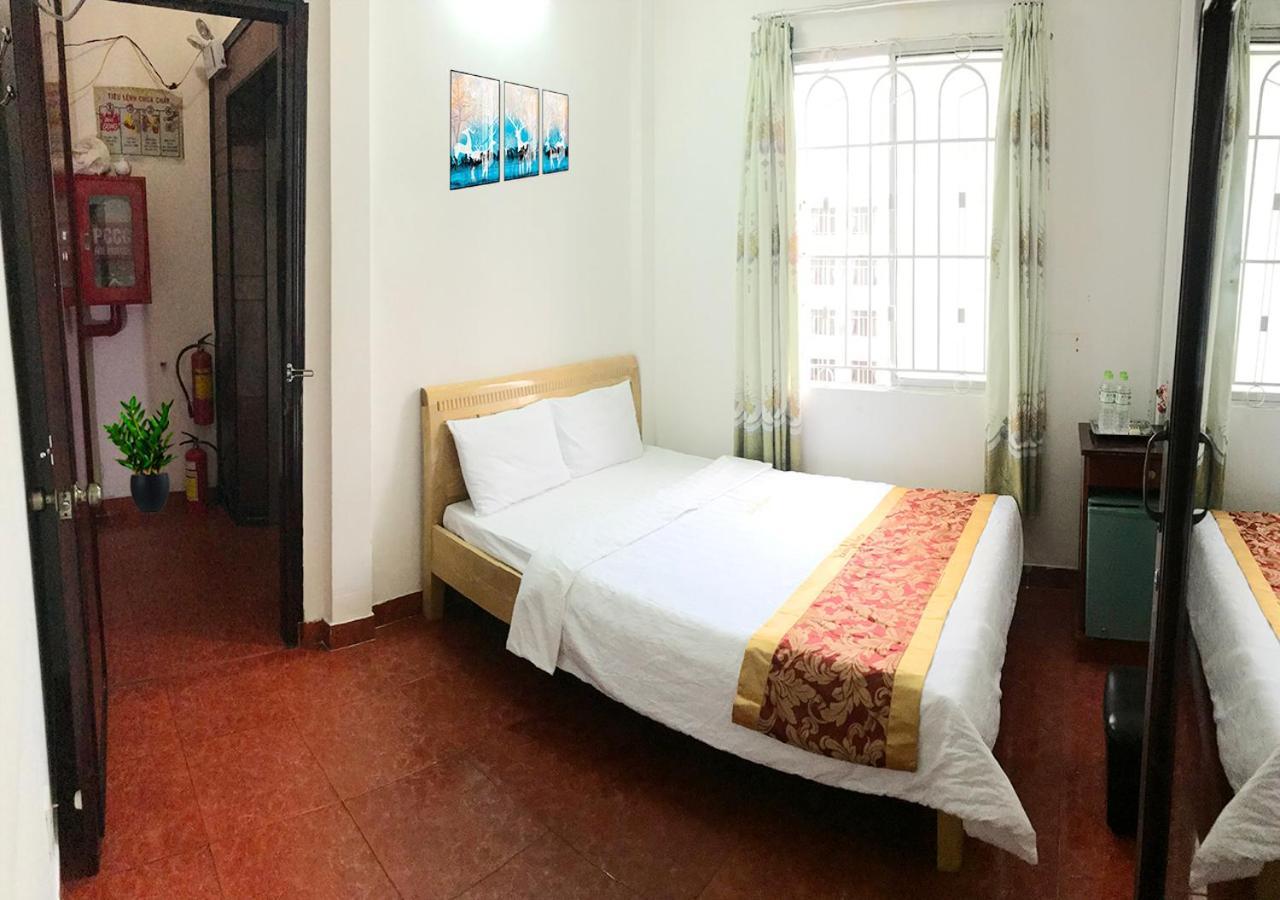 Queen 7 Hotel