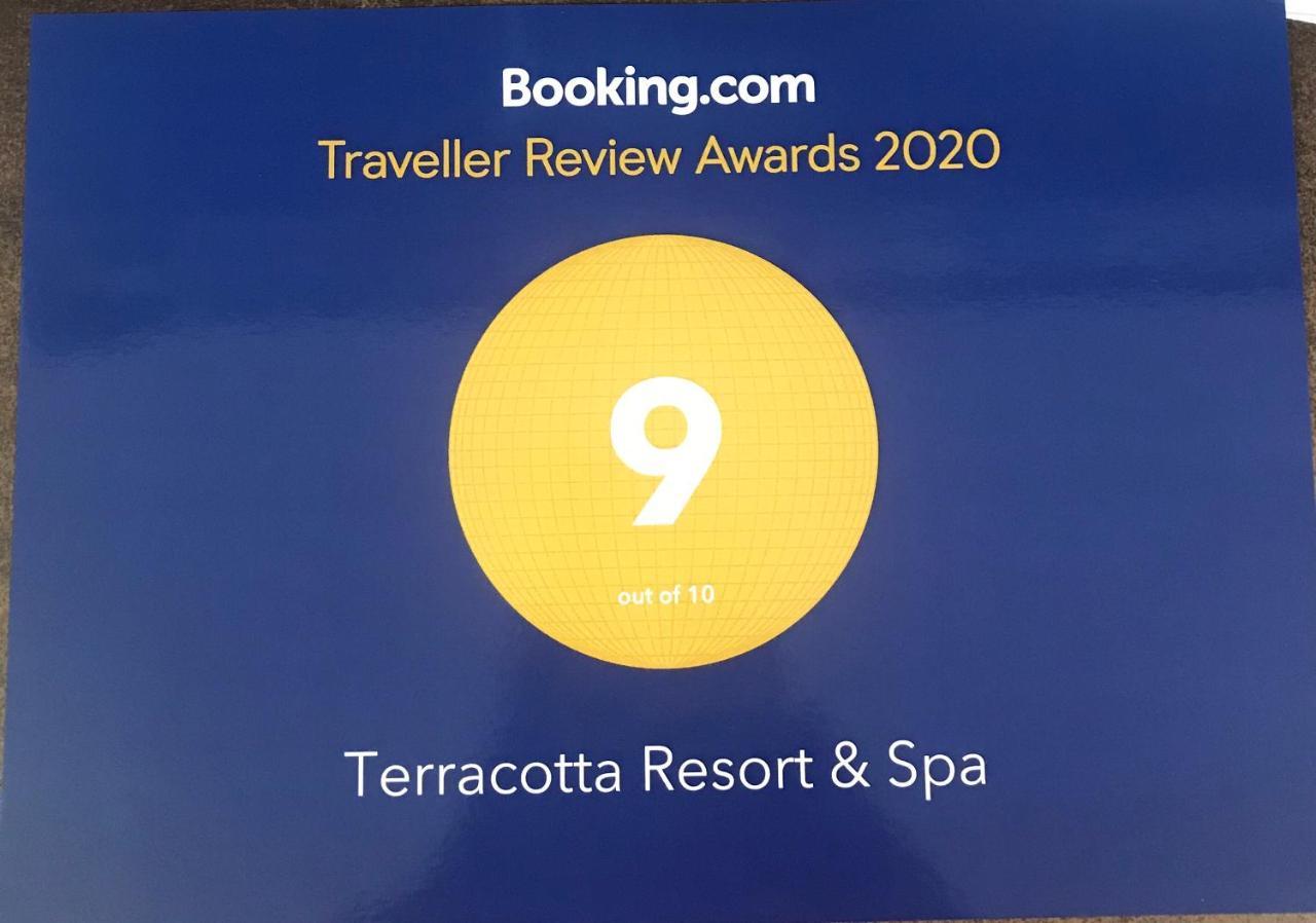 Resort Terracotta &