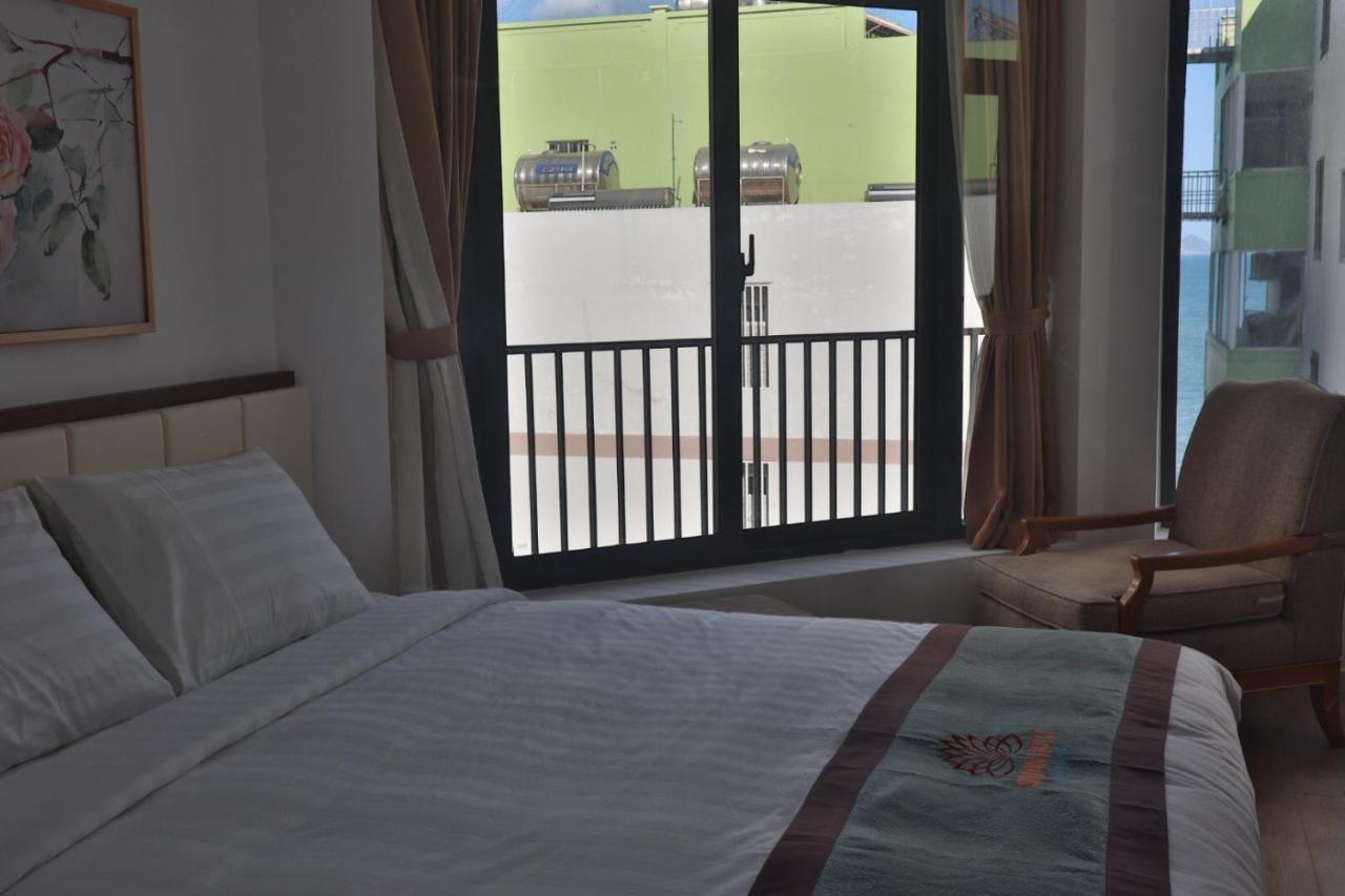 Simon Hotel