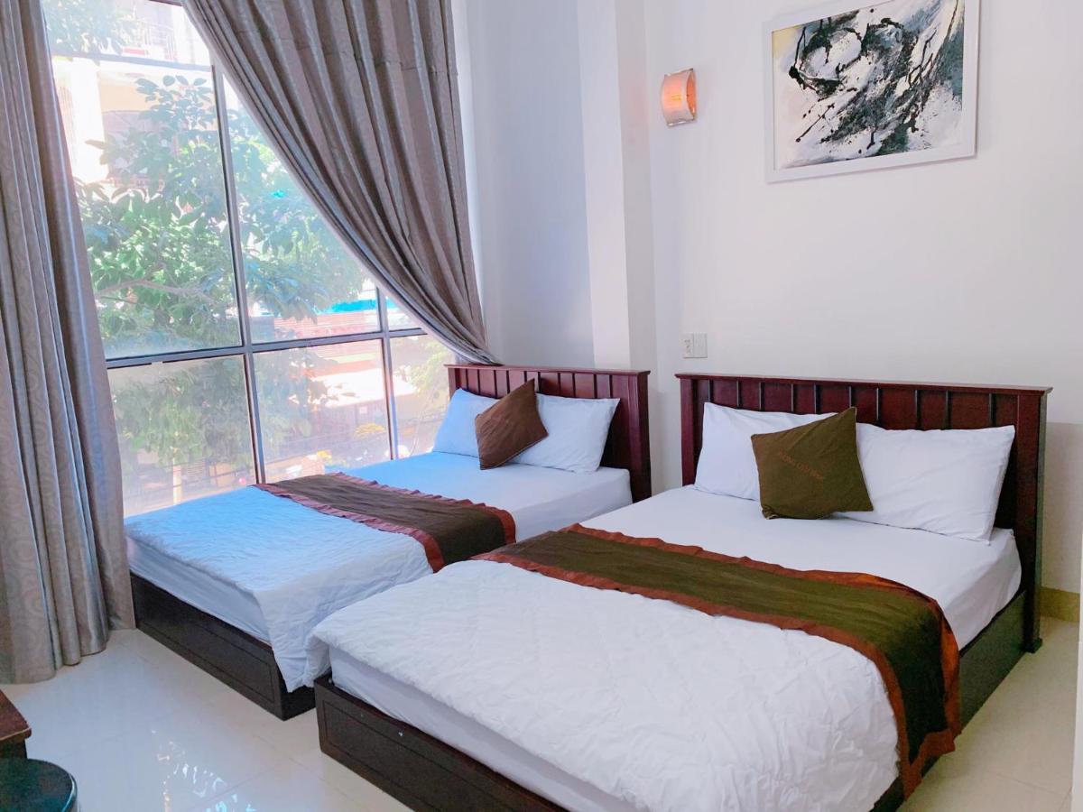 Phong Luu Hotel 2*