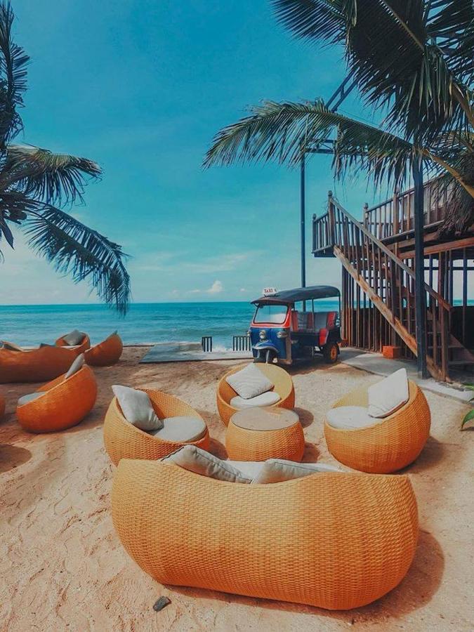 Lang Ca Voi Ll The Whales Village Ll Mui Ne *