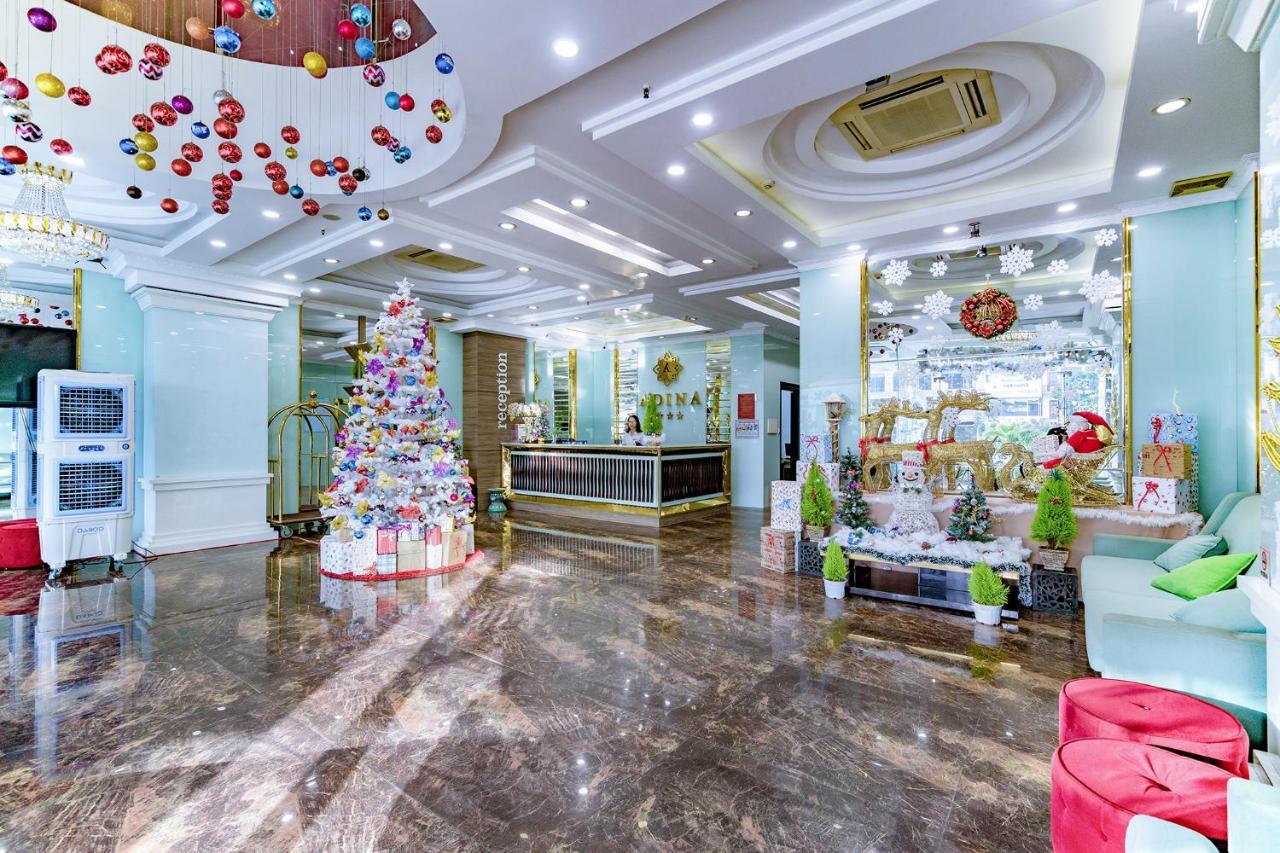 Hotel Adina 3*